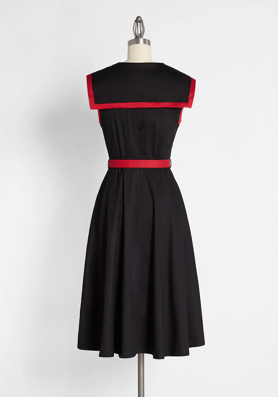 Strawberry Noir Swing Dress - Olabens