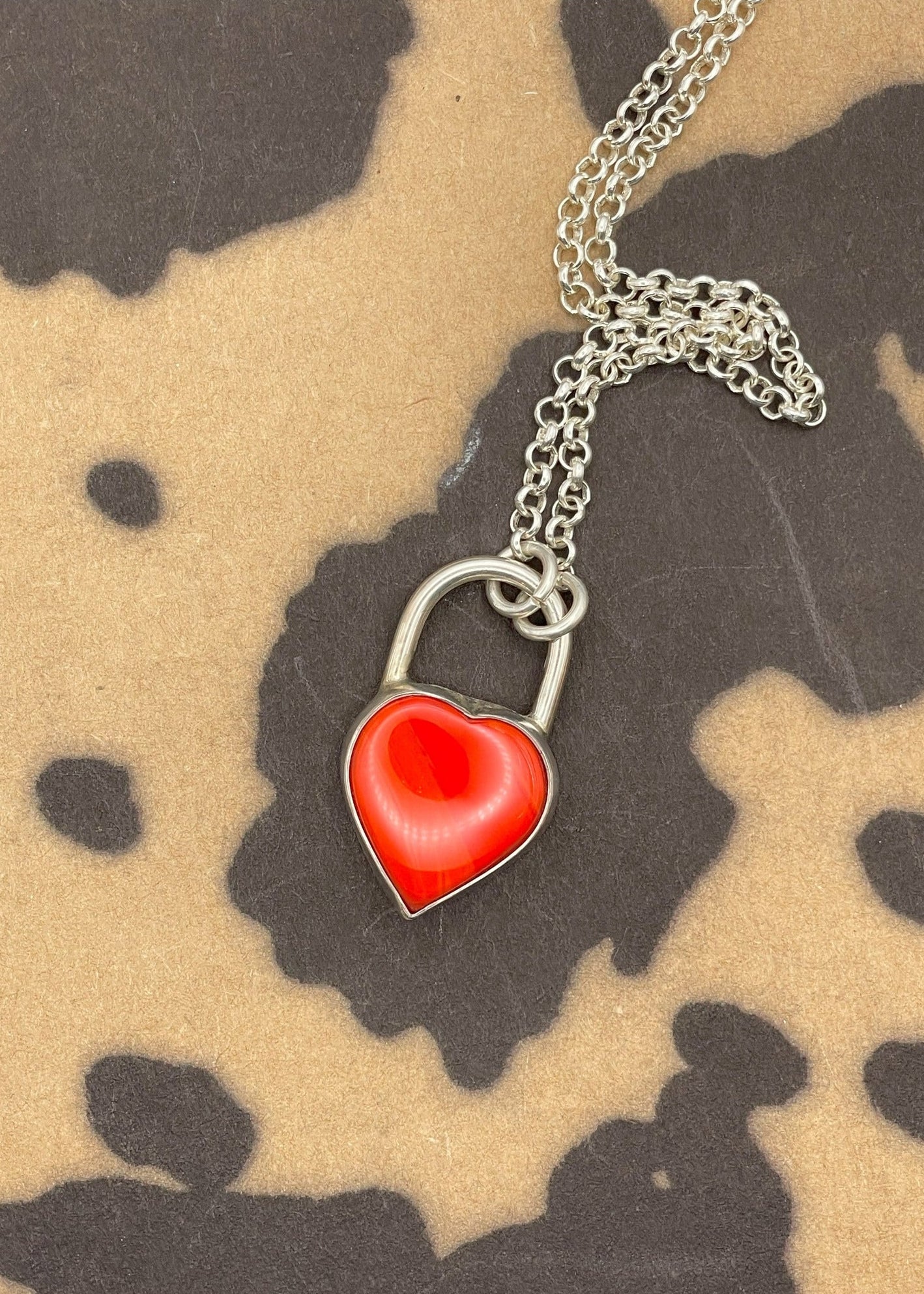 Rosarita Heart Faux Lock Pendant - Olabens