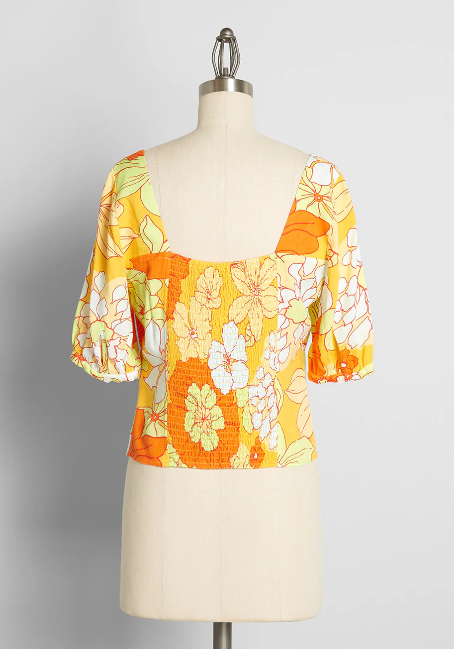 Seaside Cottage Getaway Tie-Front Top in Honolulu Floral - Olabens