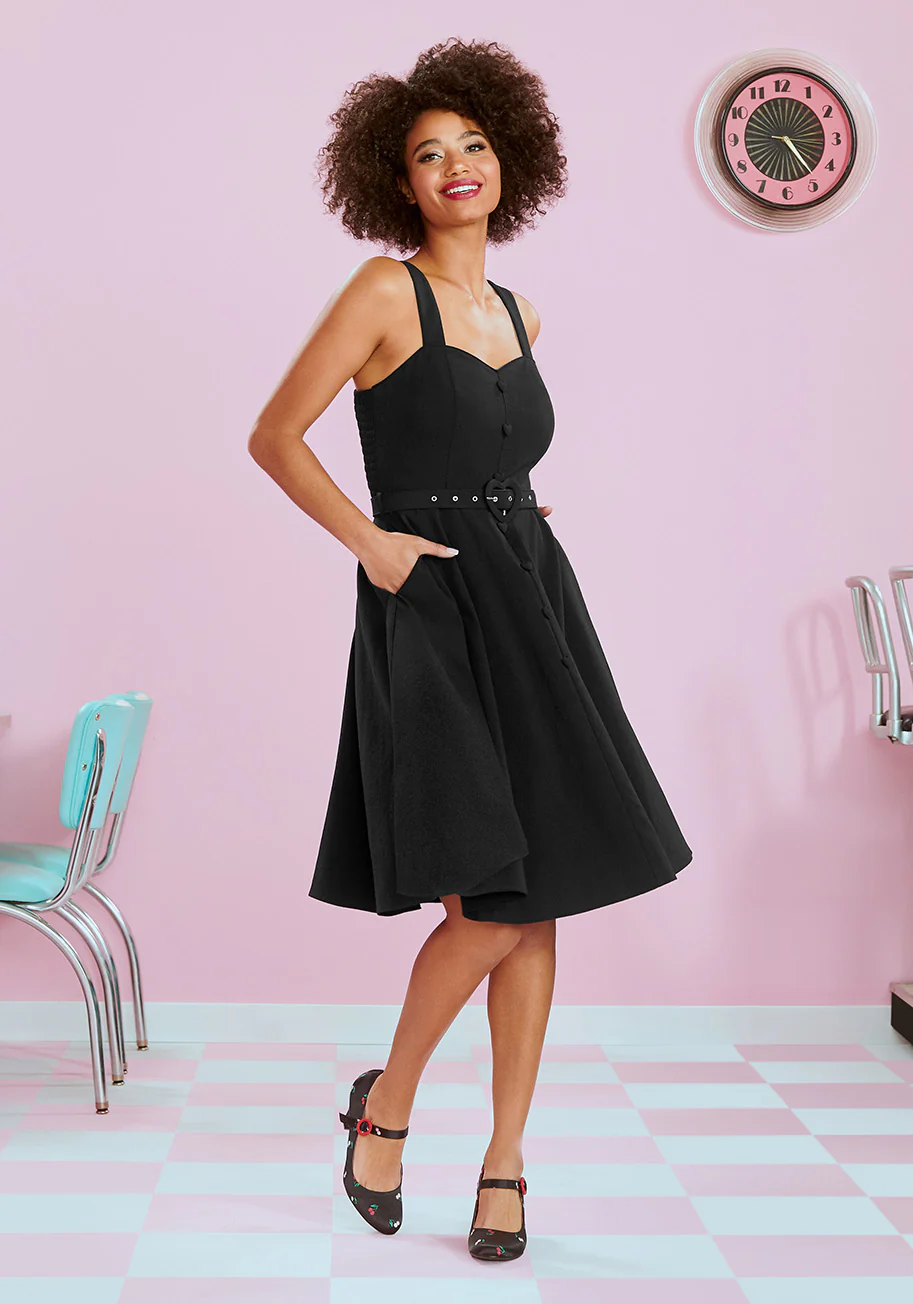 Amour in Noir Swing Dress - Olabens