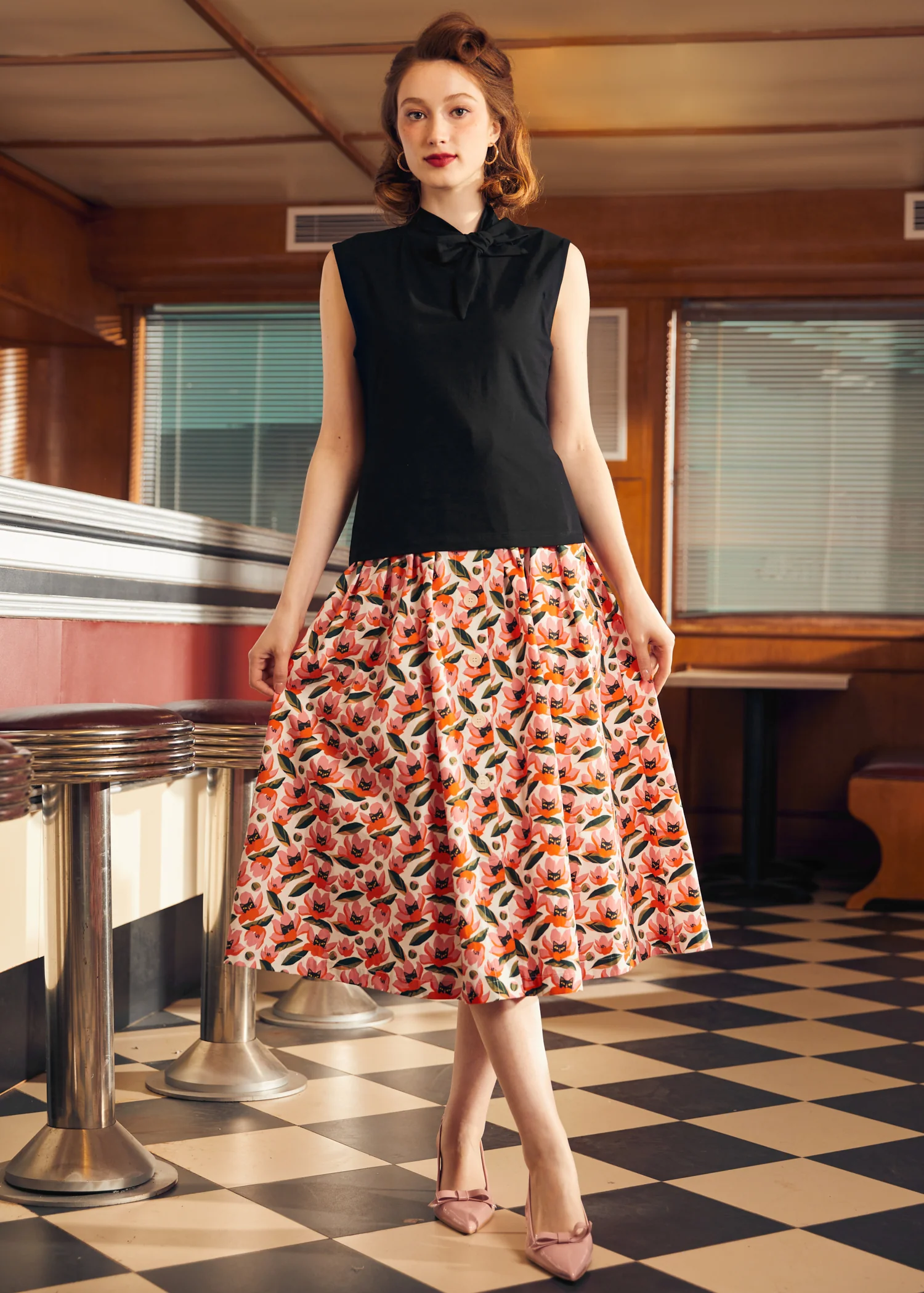 Retro Rendezvous Tie-Neck Top - Olabens