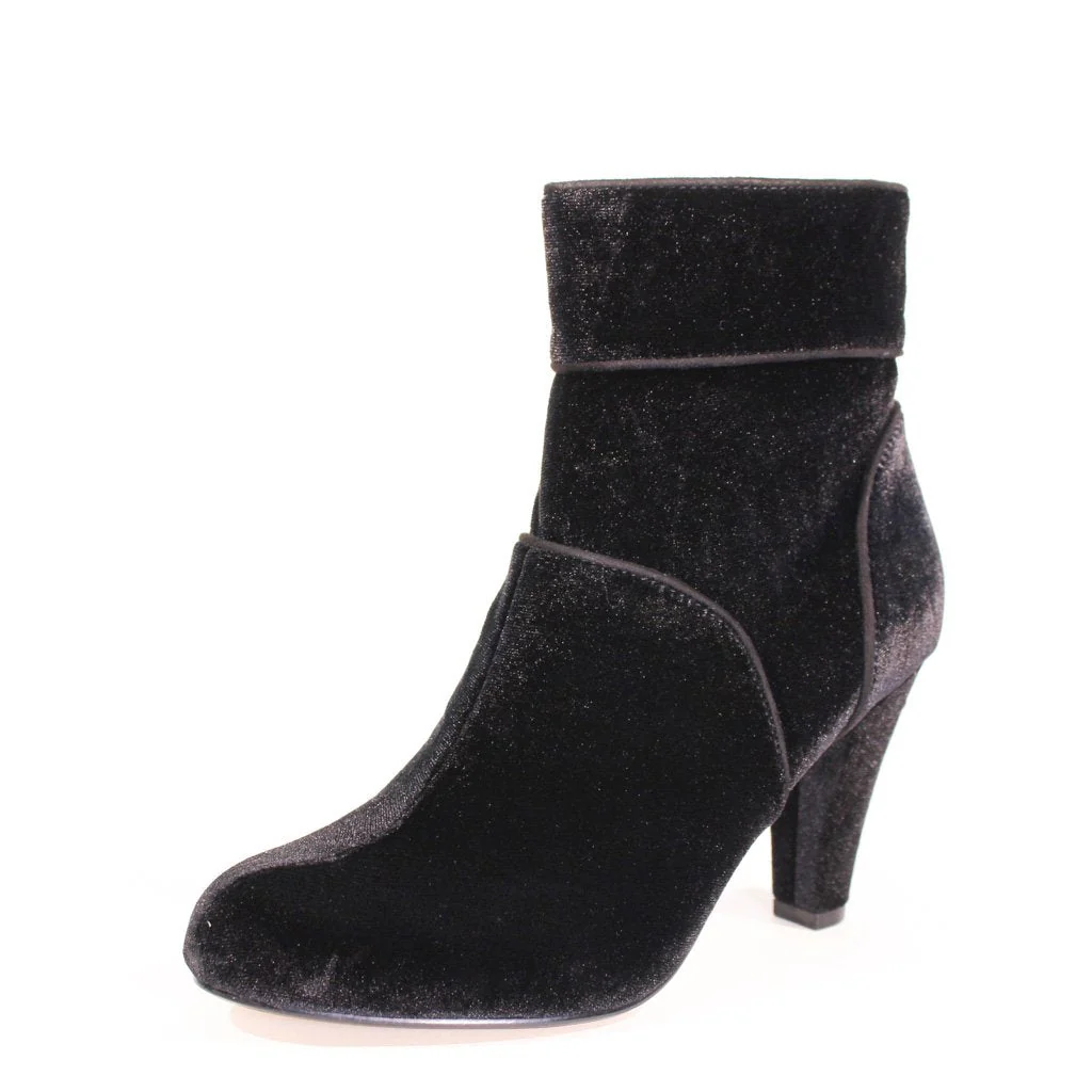 Topaz Velvet Booties - Olabens