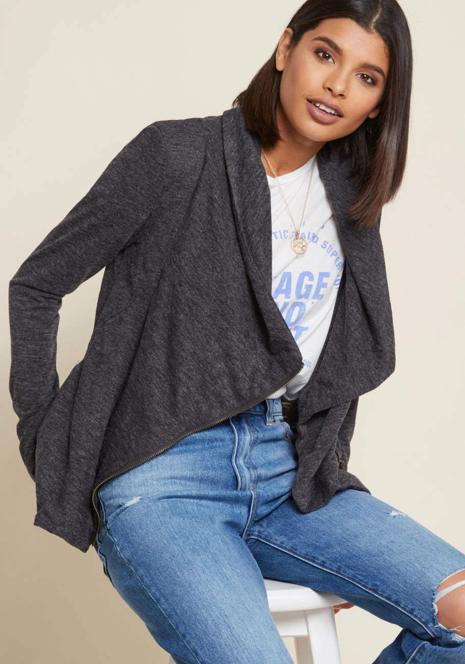 Airport Greeting Cardigan in Charcoal - Olabens