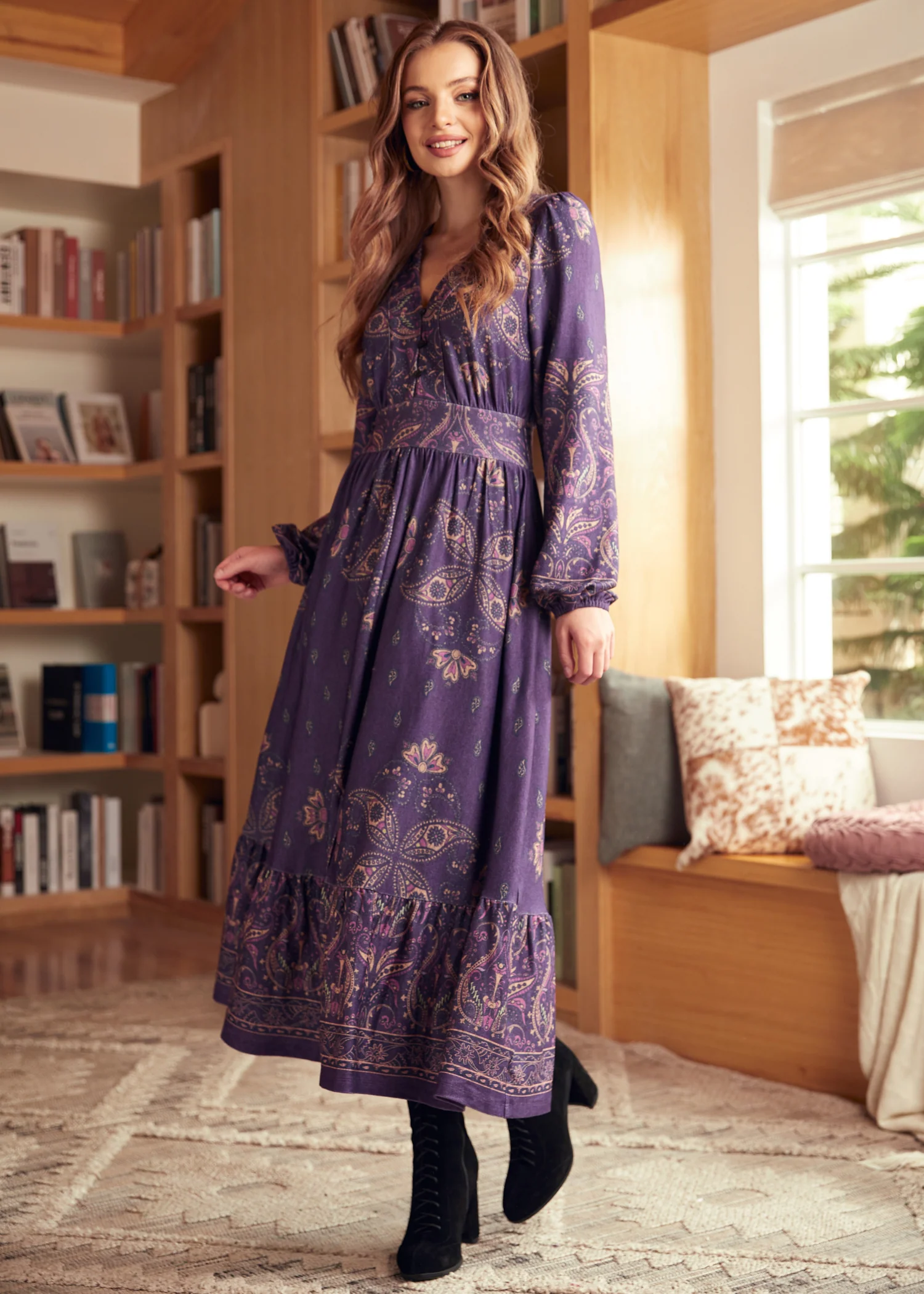 Goldie Hour V-Neck Midi Dress - Olabens