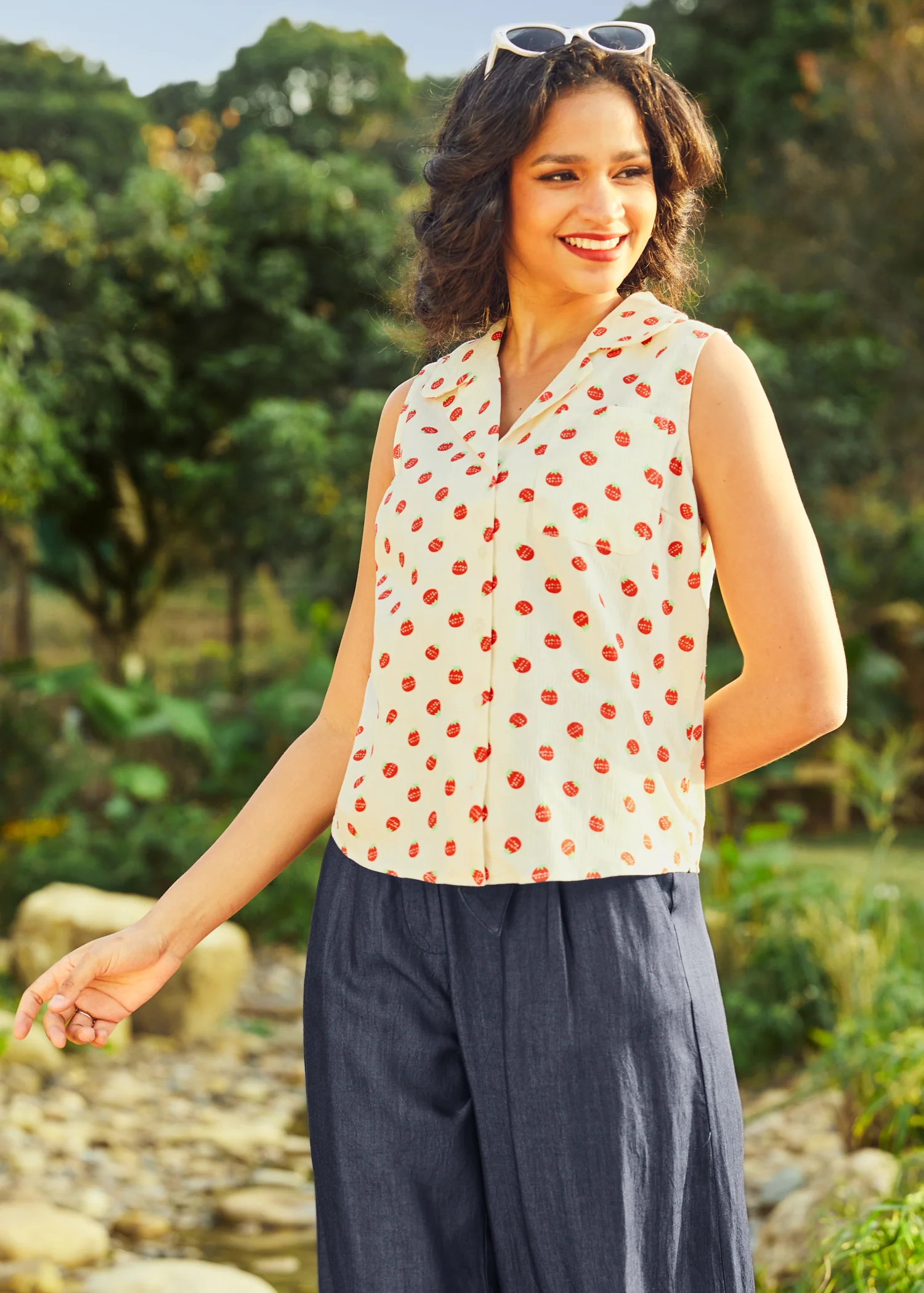 Gala Glitter Sleeveless Blouse - Olabens