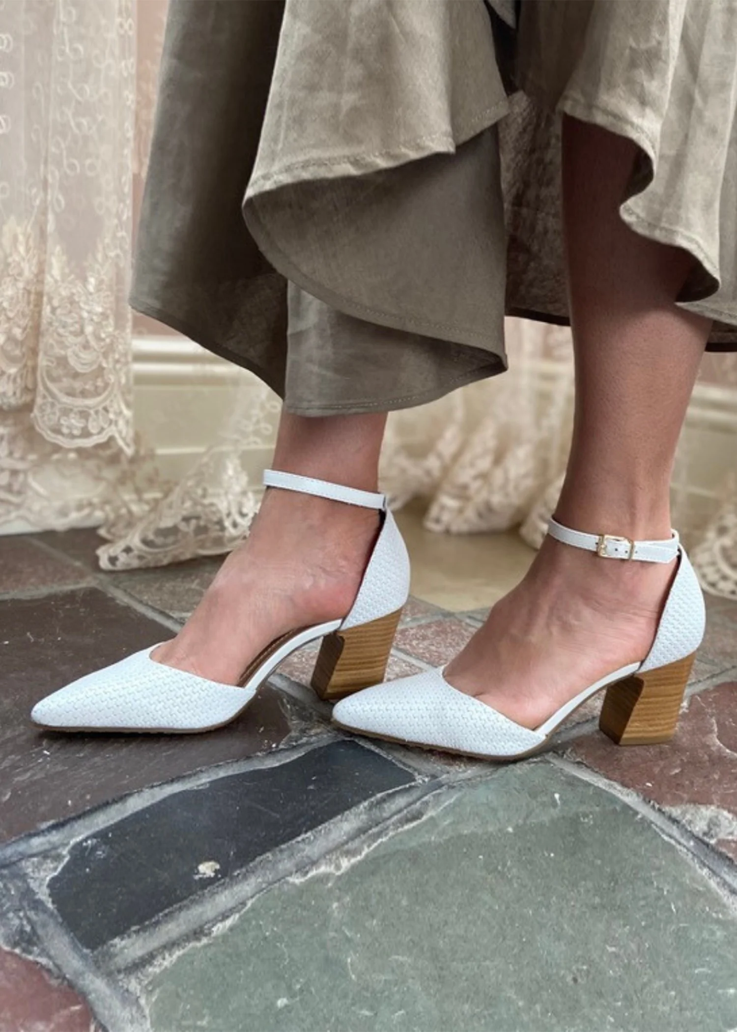 Miracle Woven Block Heeks - Olabens