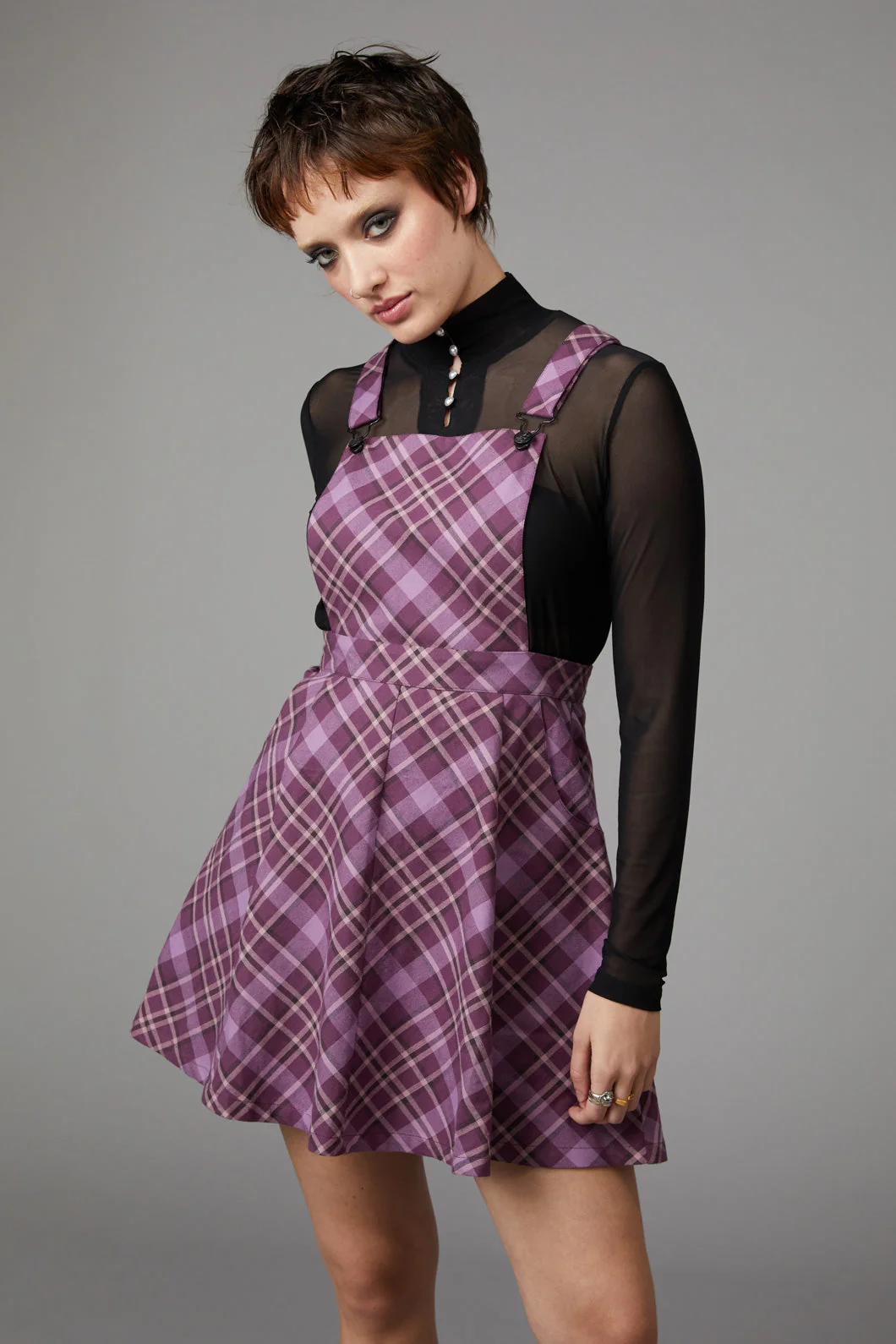 Apothecary Pinafore - Olabens