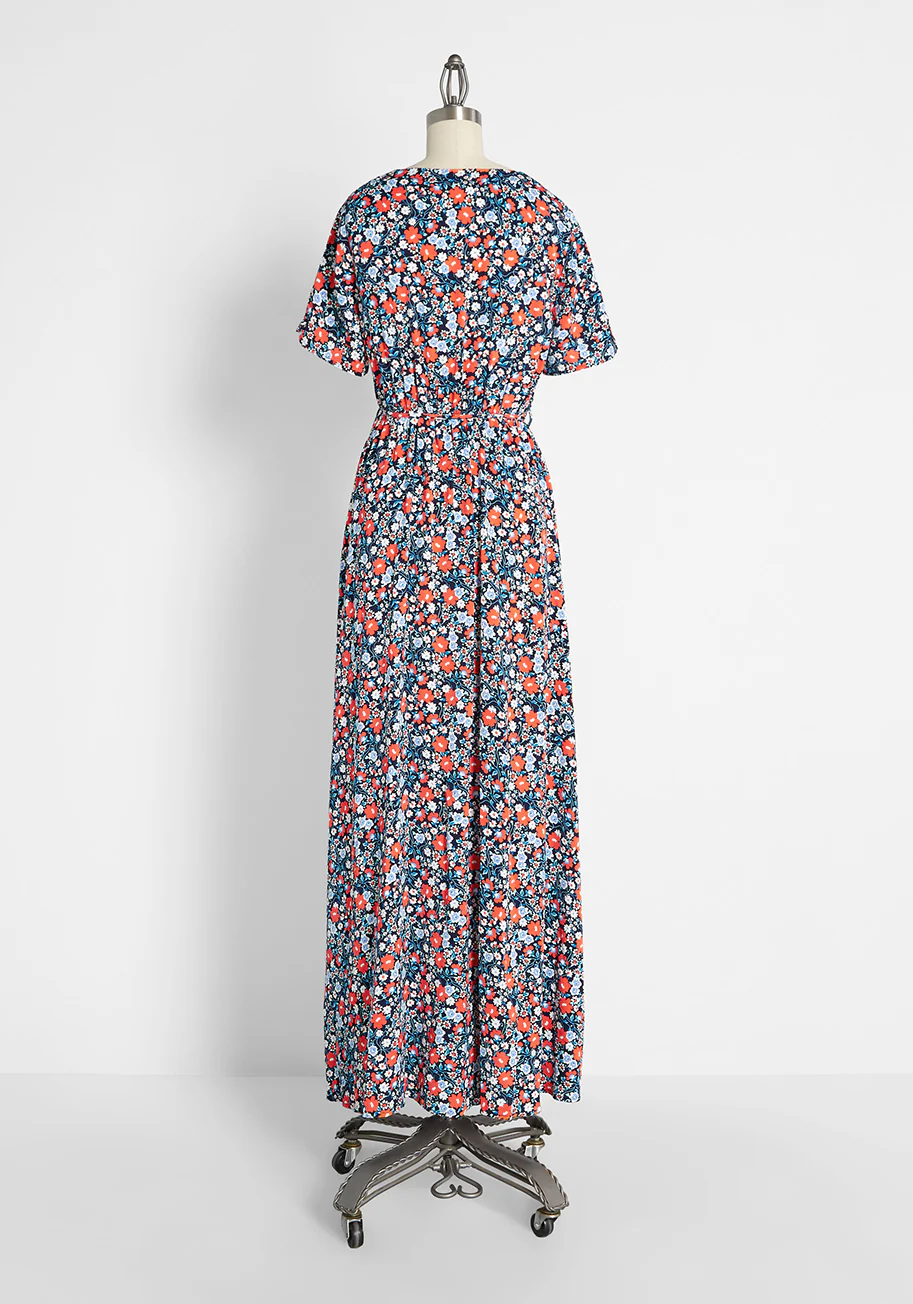 Dazing in the Daisies Maxi Dress - Olabens