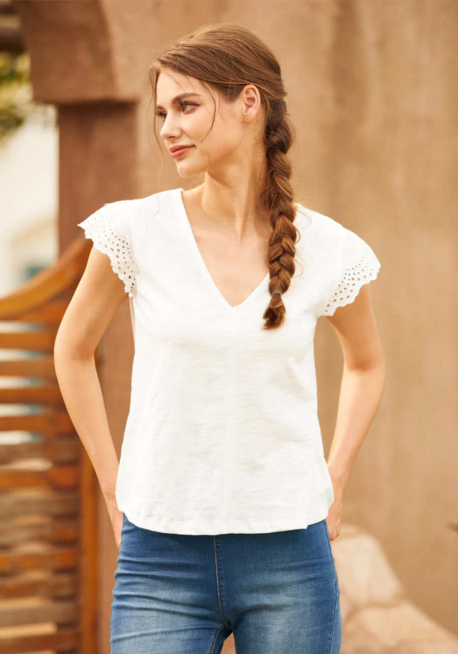 Timeless Eyelet Tee - Olabens