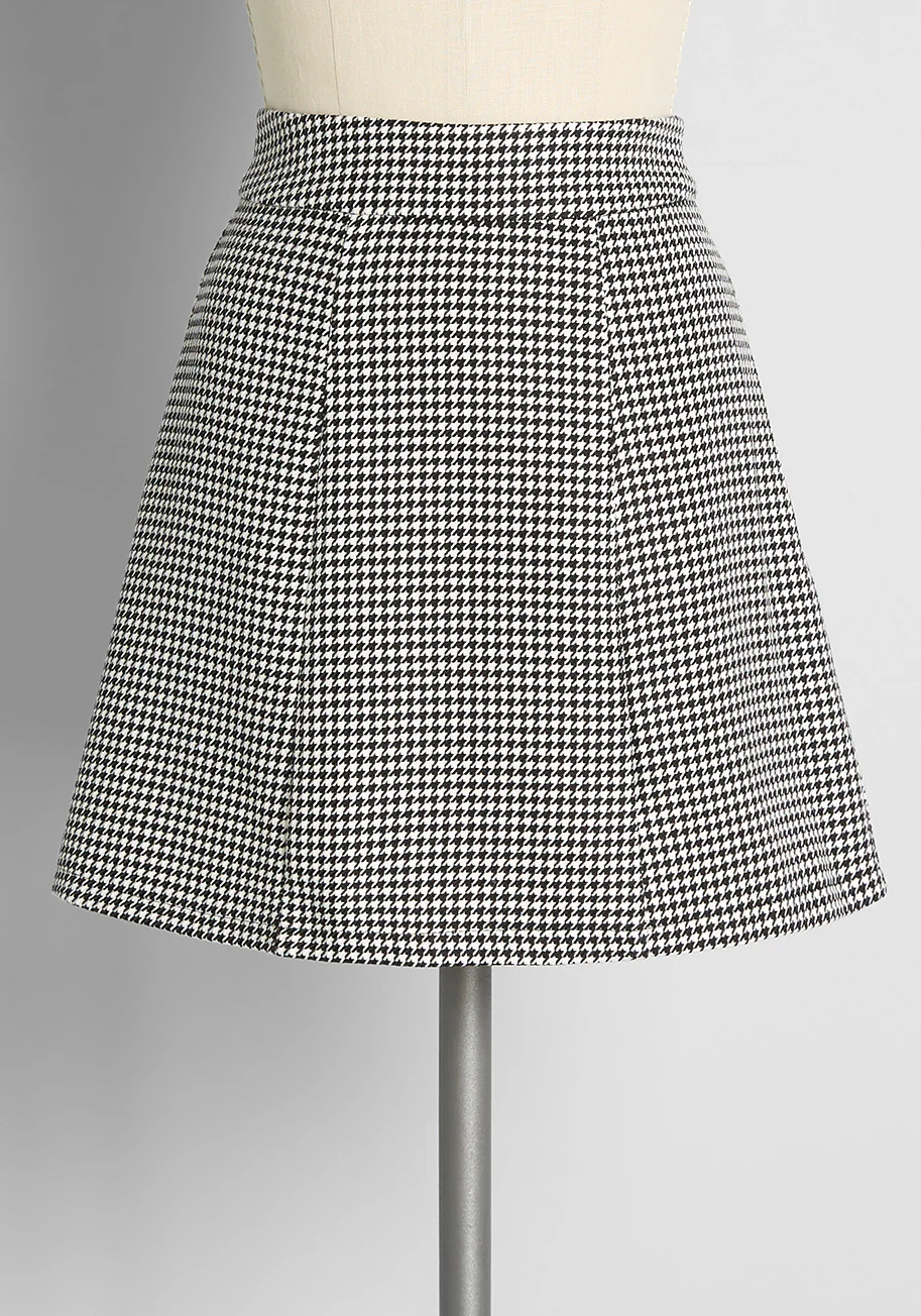 Heartbreaker in Houndstooth Mini Skirt - Olabens