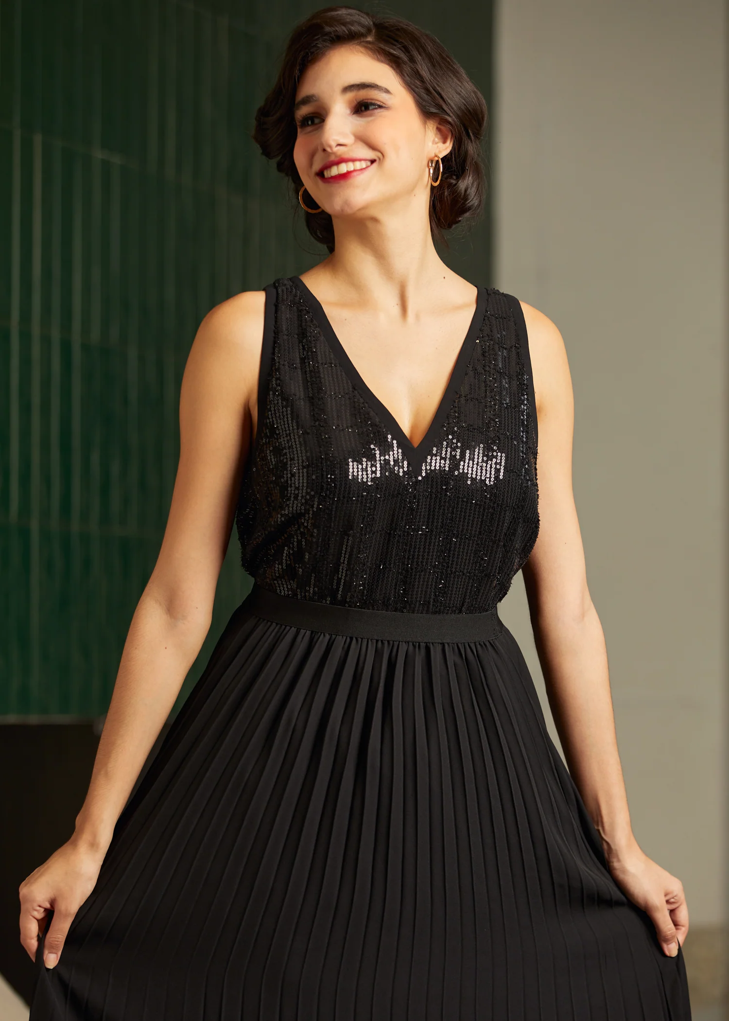 Classic Cutie Double V-Neck Tank Top - Olabens