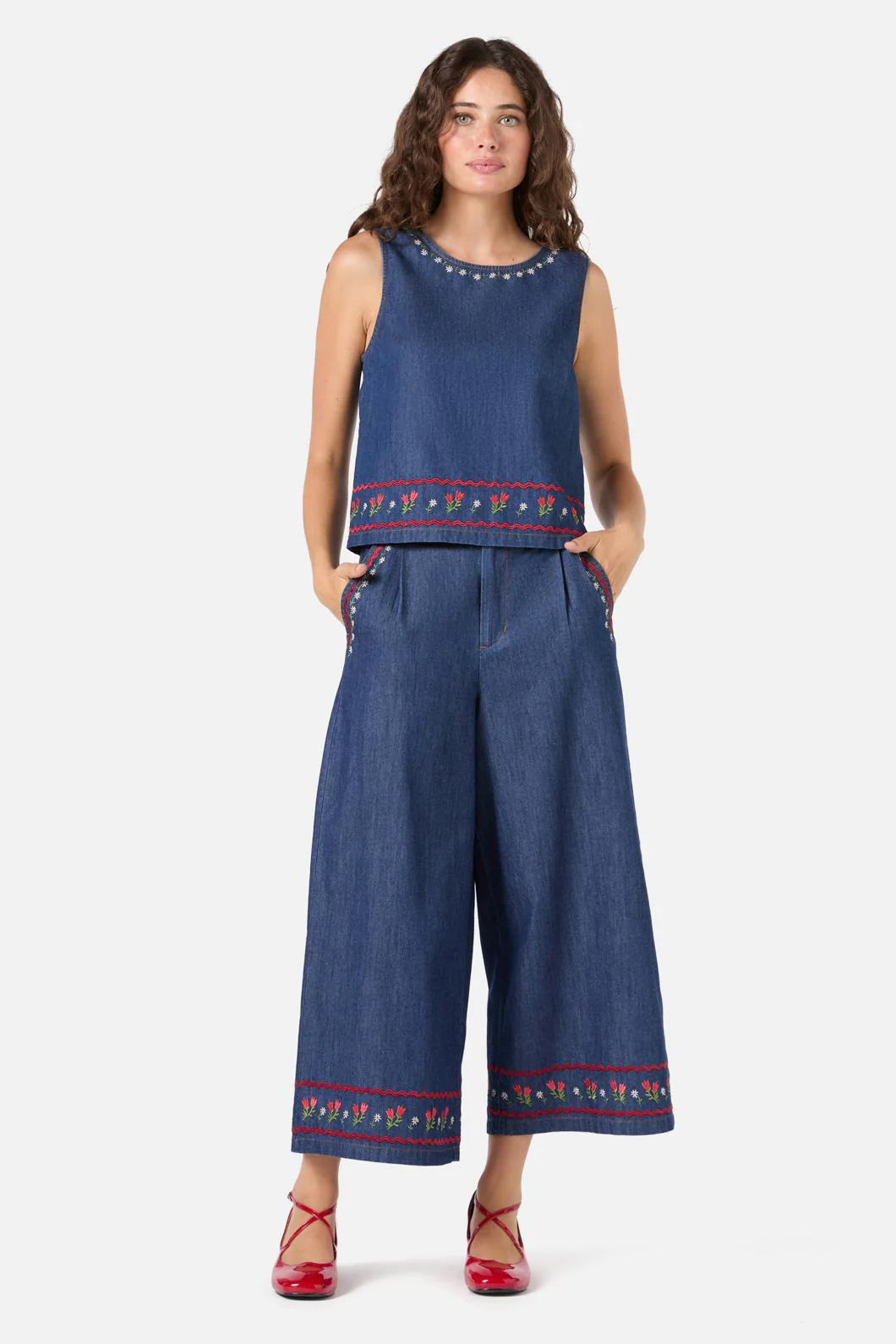 Meadow Embroidered Top - Olabens