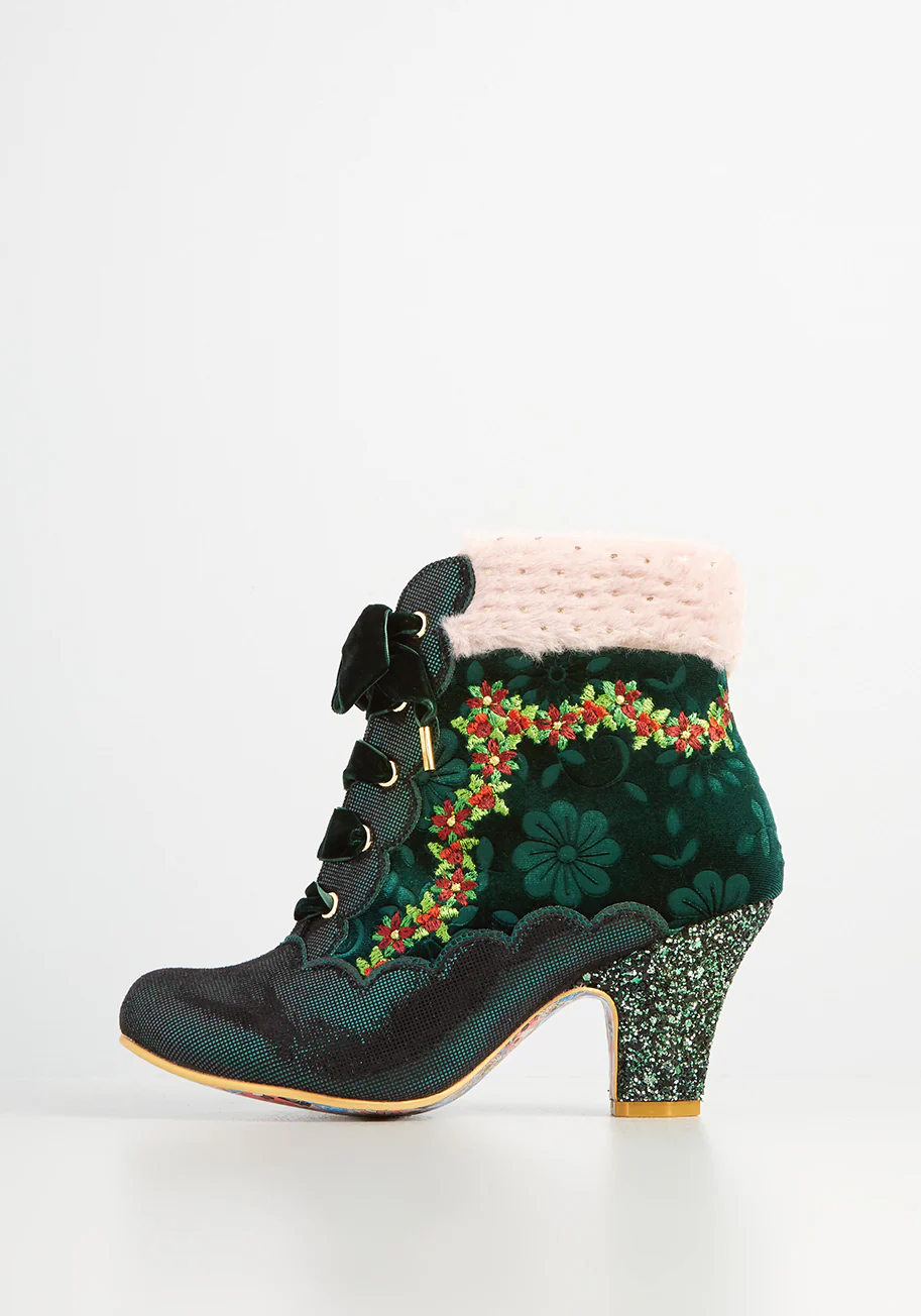 Ms. Holly B. Jolly Boot - Olabens