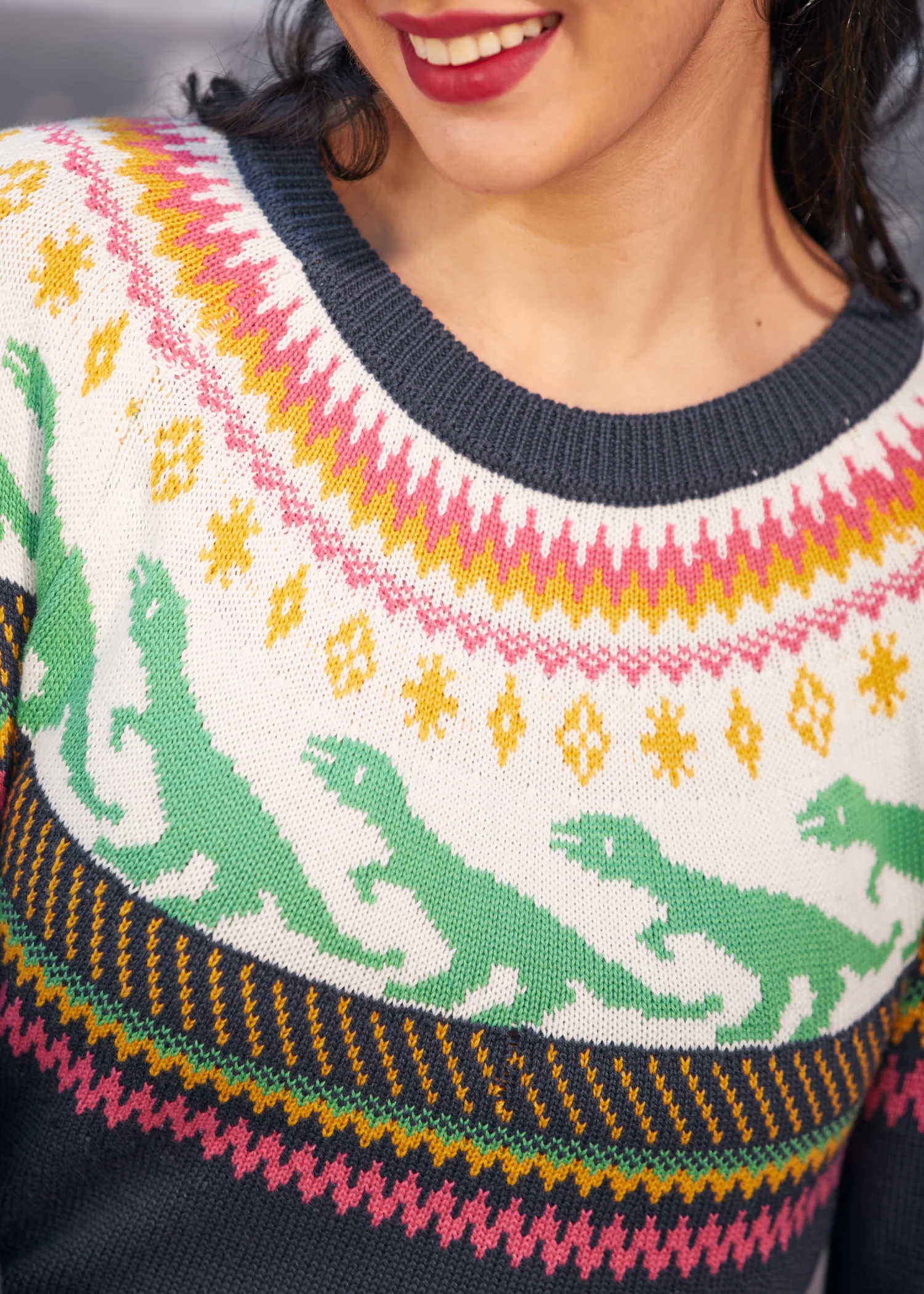 Retro Charm Raglan Sweater - Olabens
