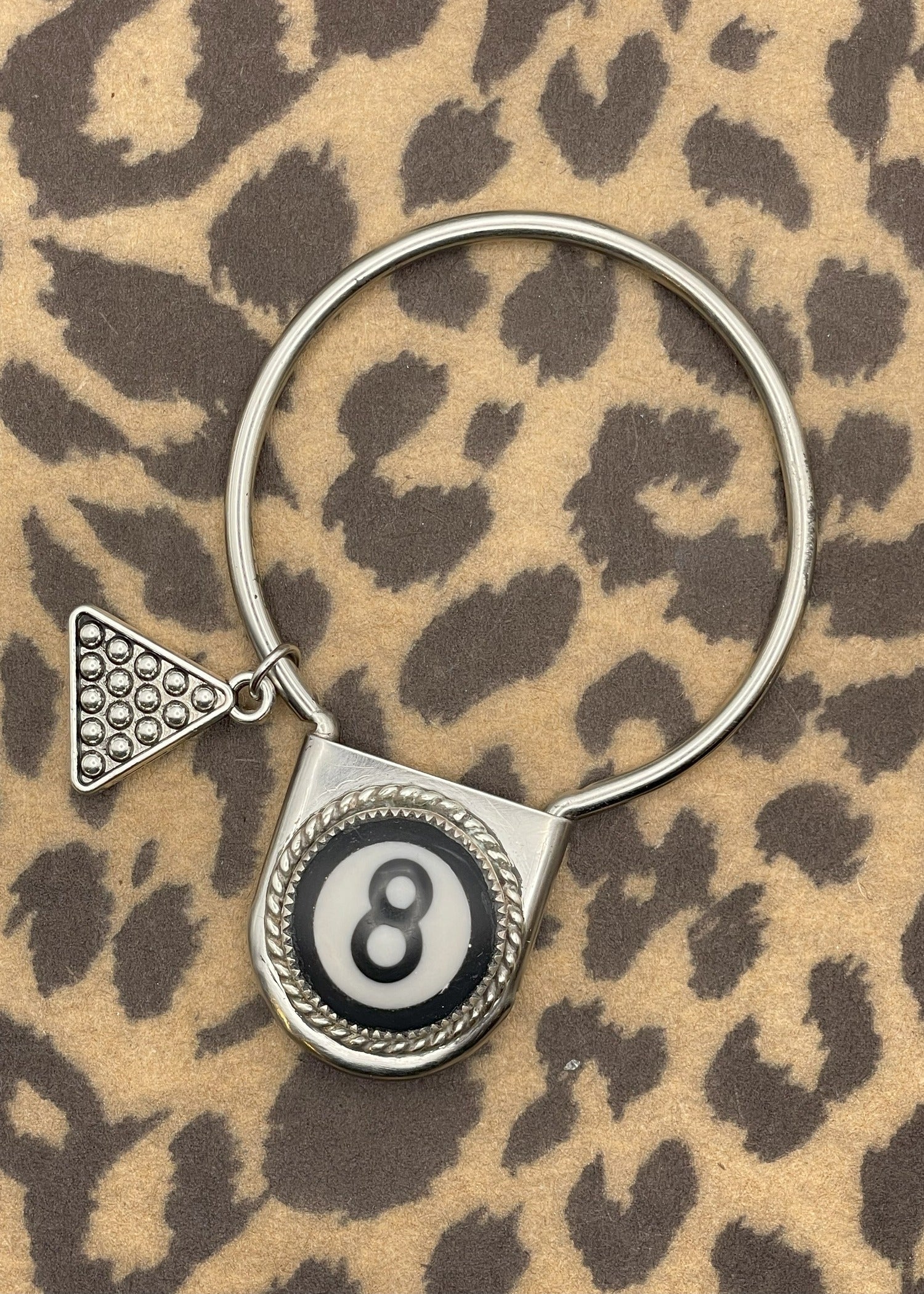 Billiard 8-Ball Round Jumbo Pin Keychain - Olabens