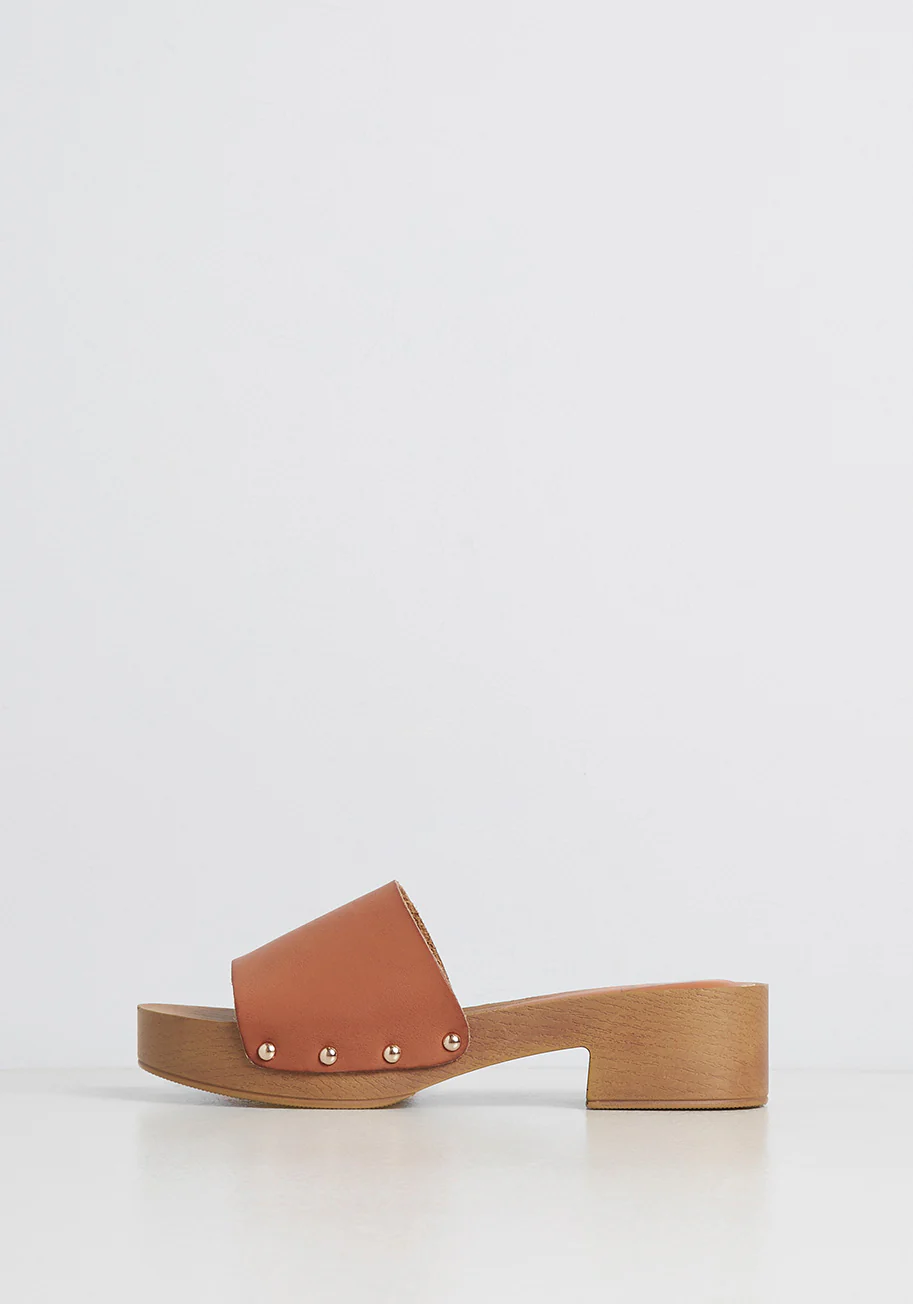 Studded and Striking Slide Sandal - Olabens