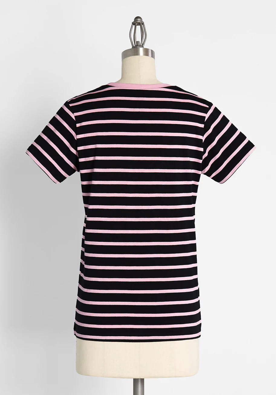 Chomping Your Style Graphic Pocket Tee - Olabens