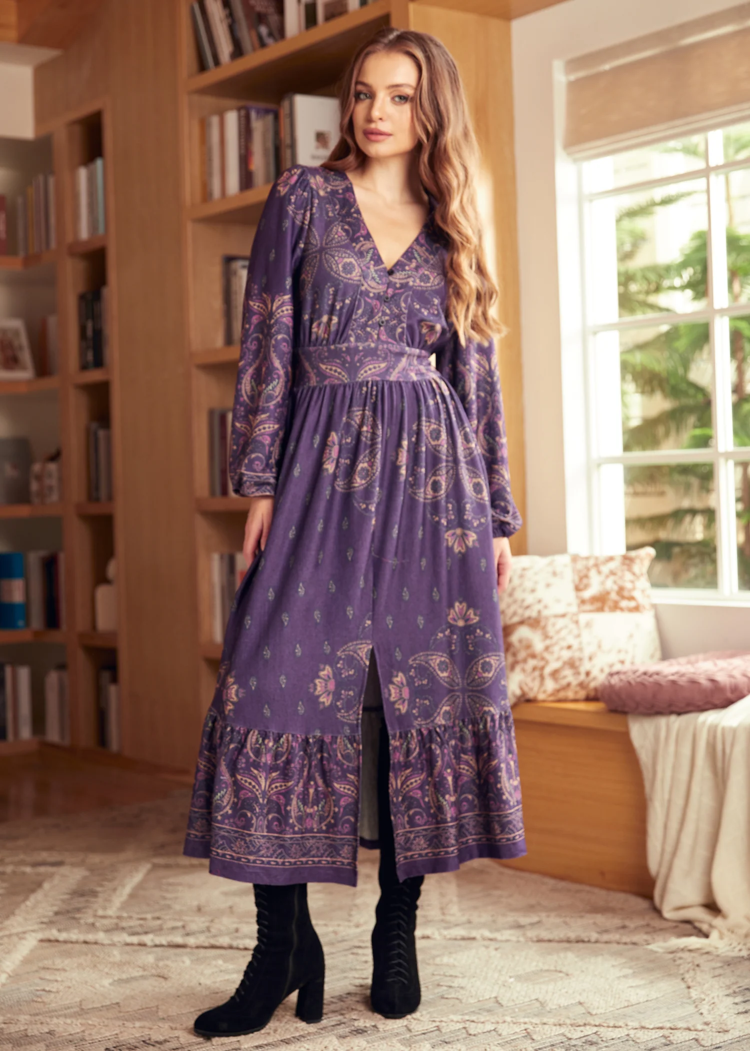 Goldie Hour V-Neck Midi Dress - Olabens