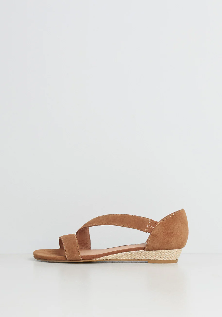 Sleek Appreciation Suede Sandal - Olabens