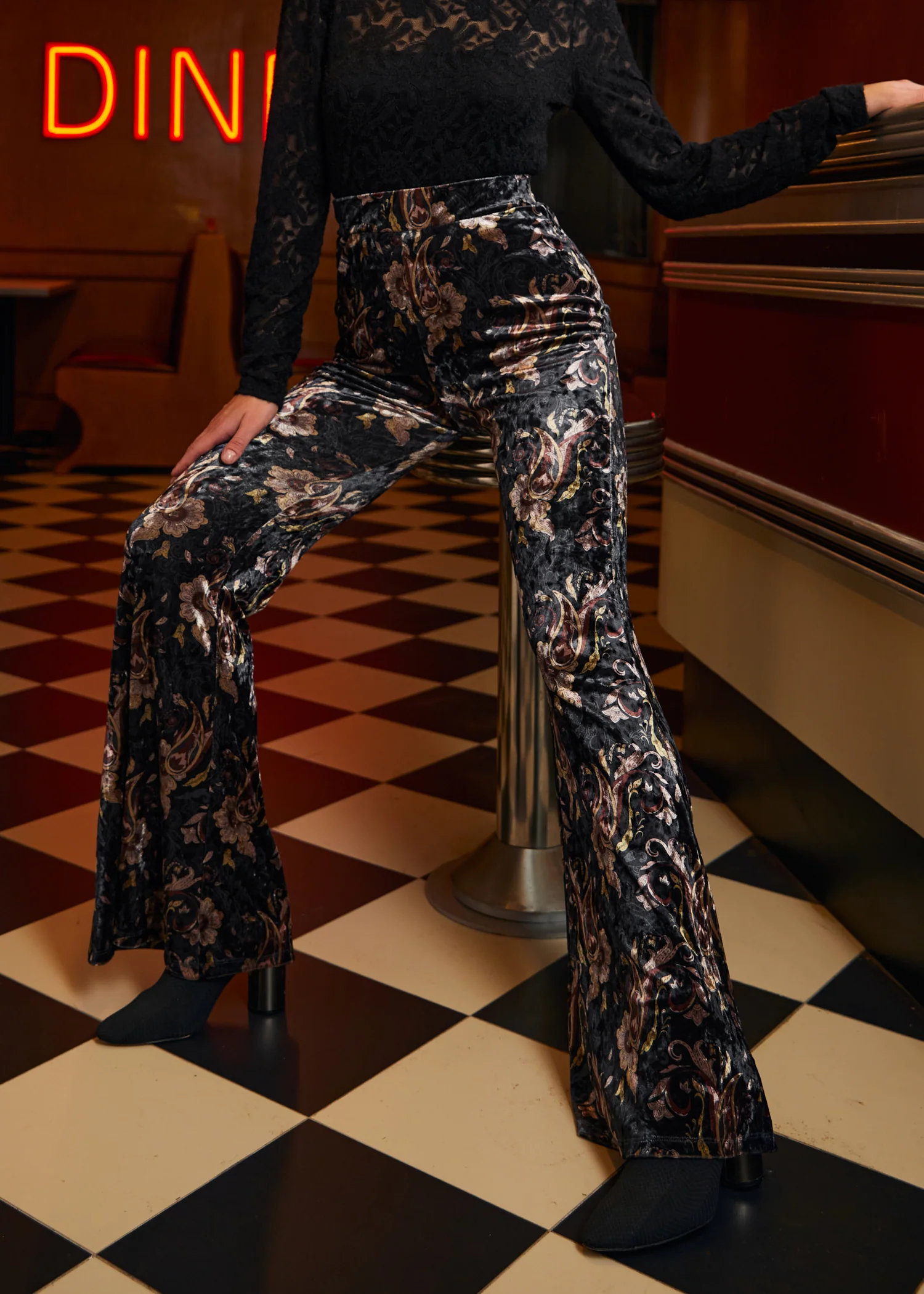 Just for Kicks Bell Bottom Legging - Olabens