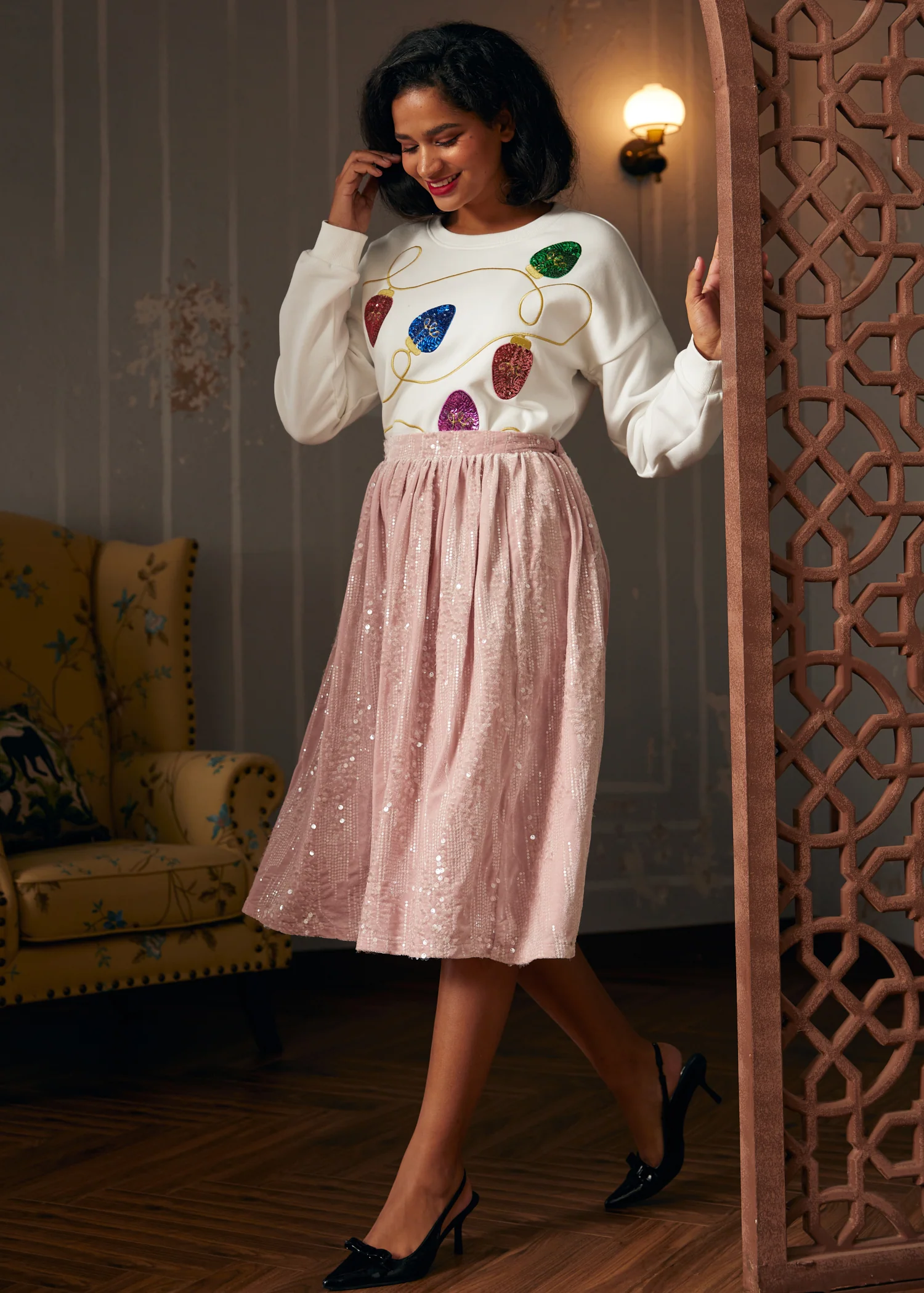 Glow of Nostalgia Light Sweatshirt - Olabens