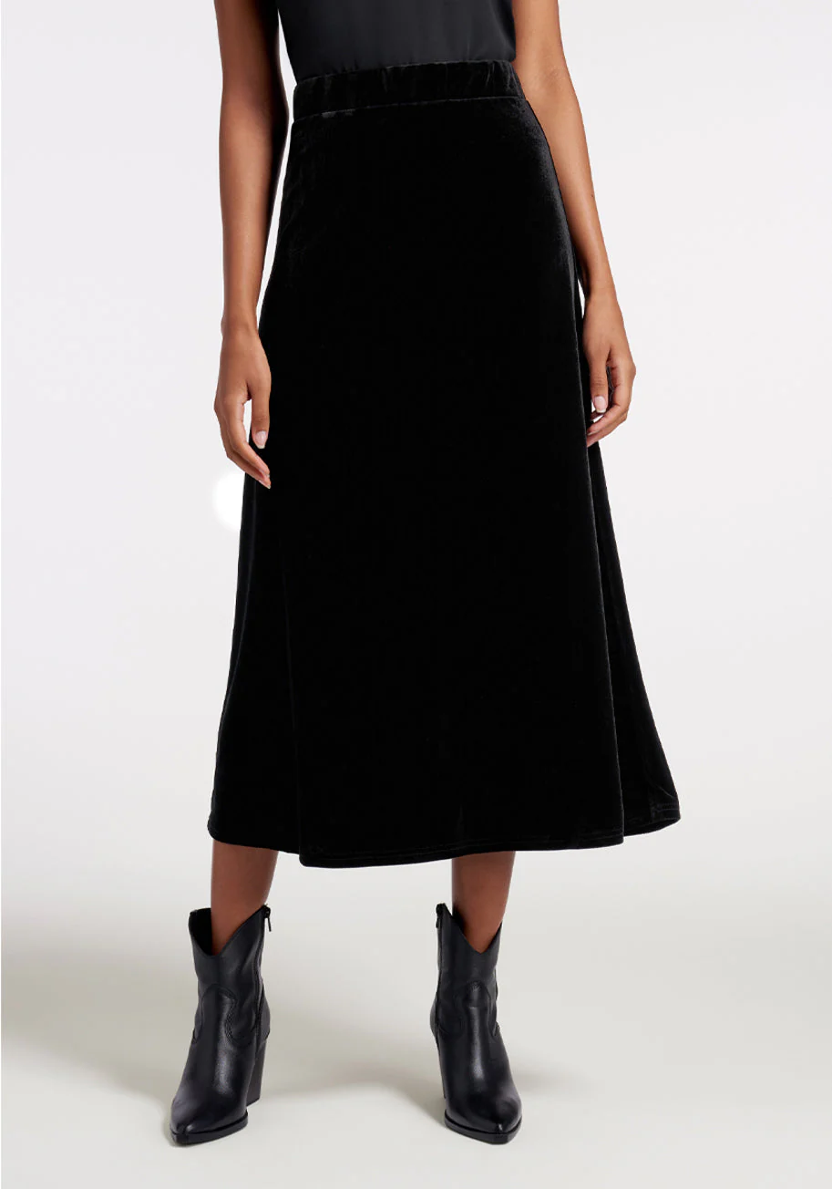 Back to Black Velvet Midi Skirt - Olabens