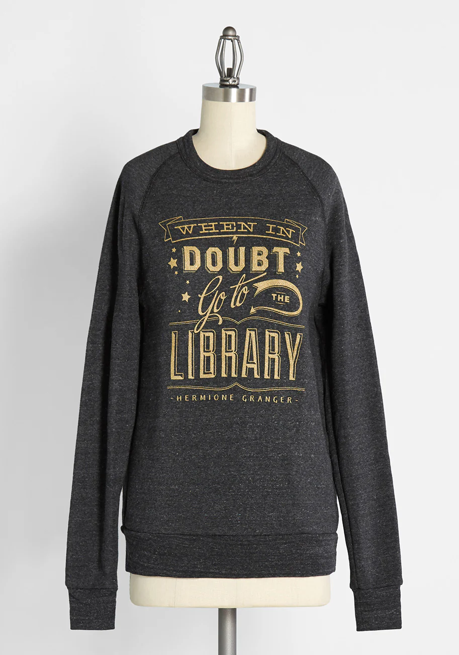 When In Doubt, Read! Graphic Sweatshirt - Olabens