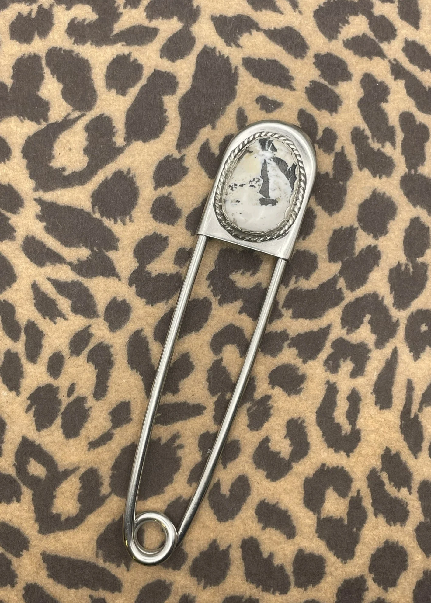 White Buffalo Turquoise Jumbo Safety Pin Keychain - Olabens