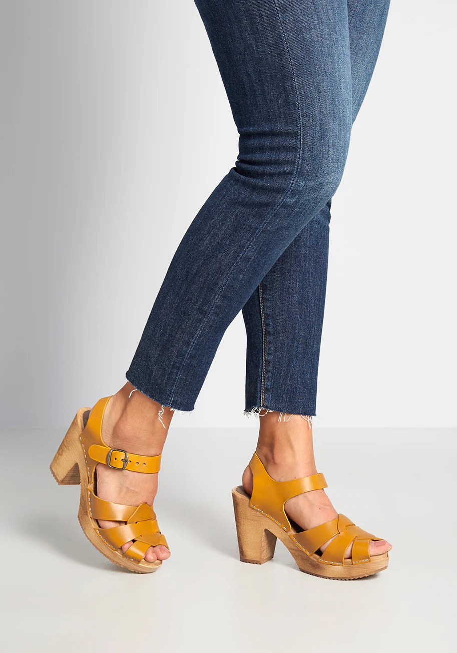 True to Platform Leather Clog - Olabens