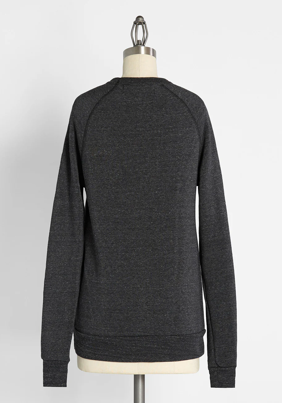 When In Doubt, Read! Graphic Sweatshirt - Olabens