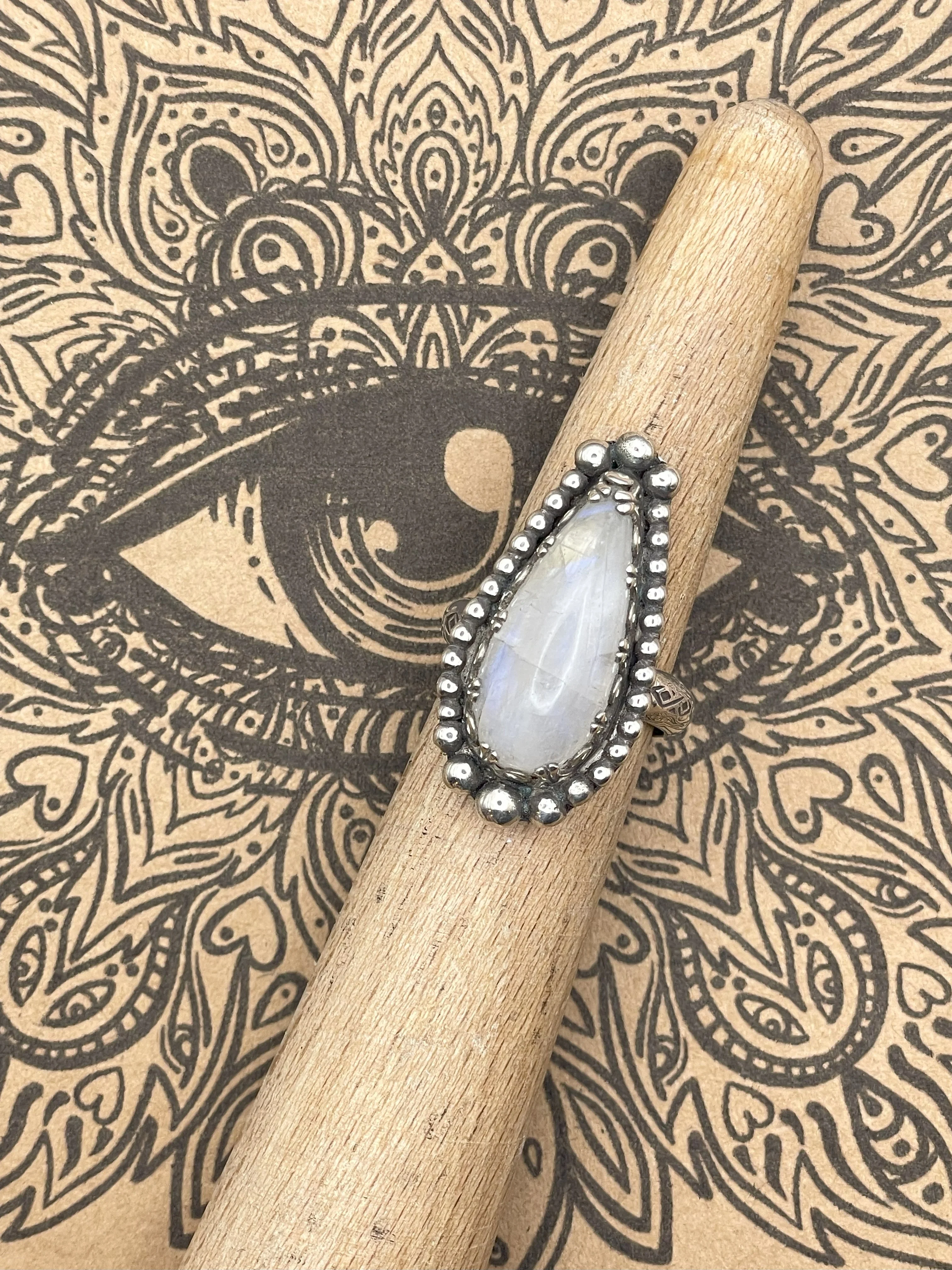 Sterling Silver Moonstone Ring - Olabens