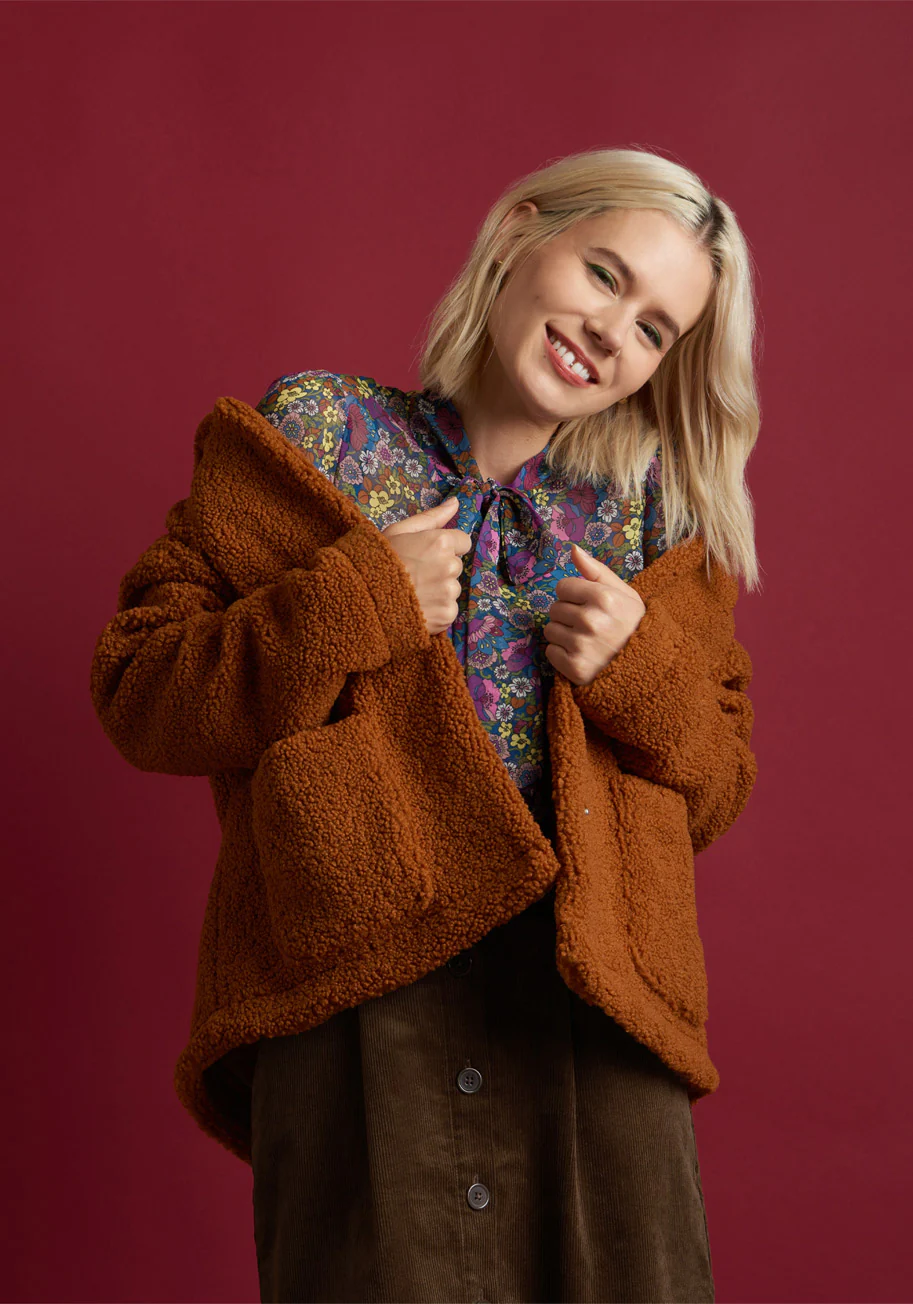 Plush On You Teddy Jacket - Olabens