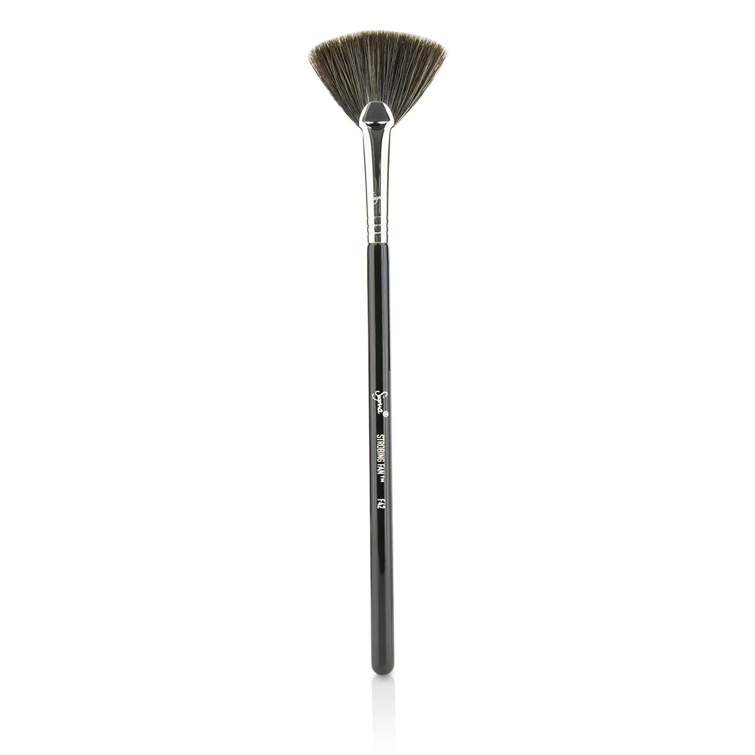 Sigma Beauty F42 Strobing Fan Brush - Olabens