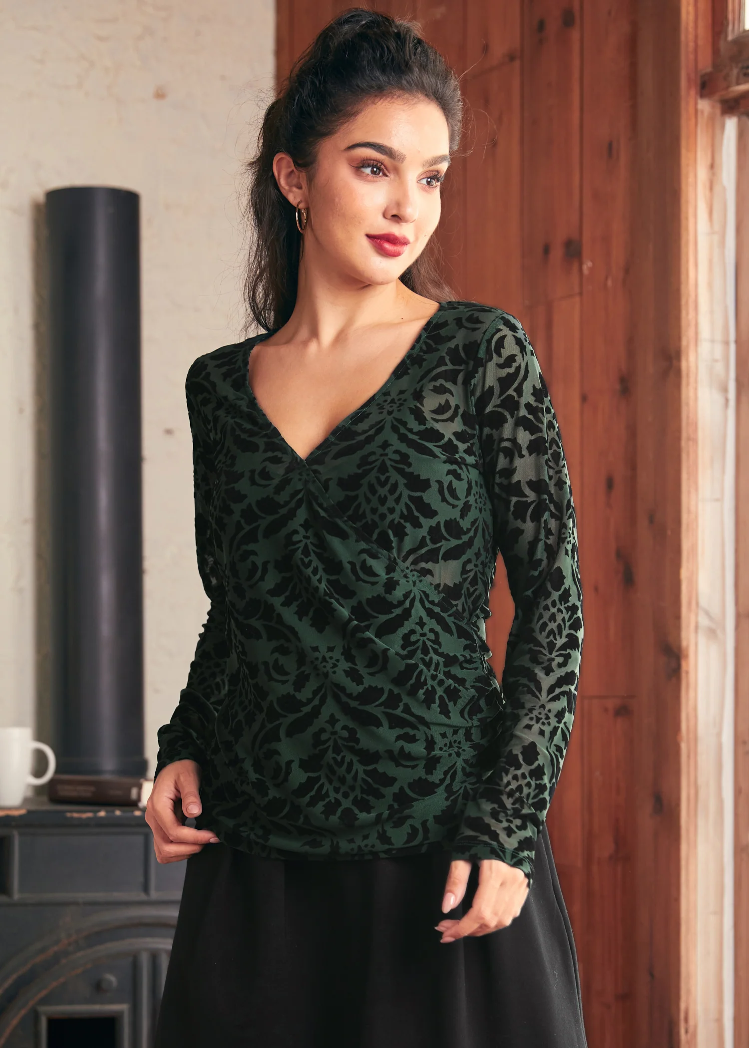 Vintage Vagabond V-Neck Top - Olabens
