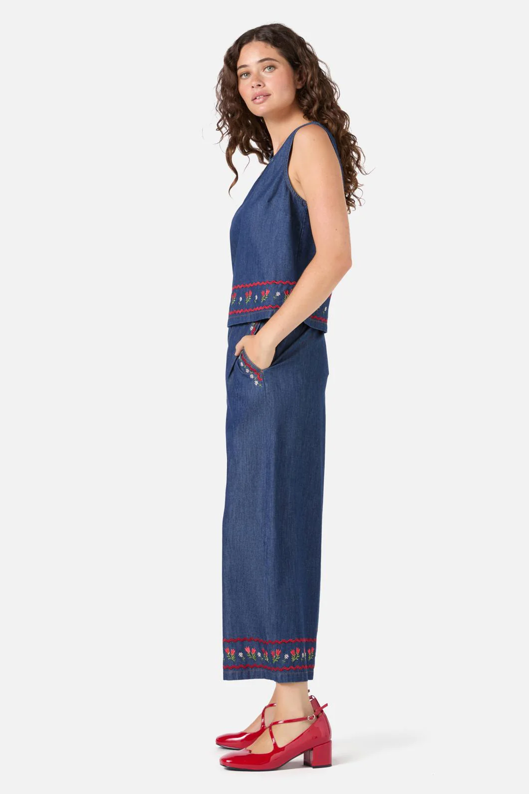 Meadow Embroidered Top - Olabens