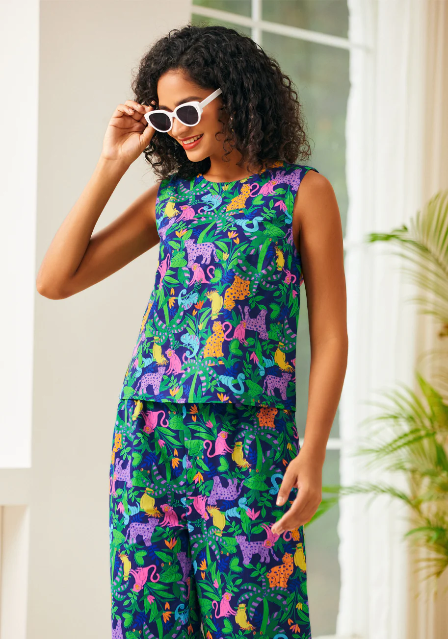 Sleeveless Scoop Neck Top - Olabens