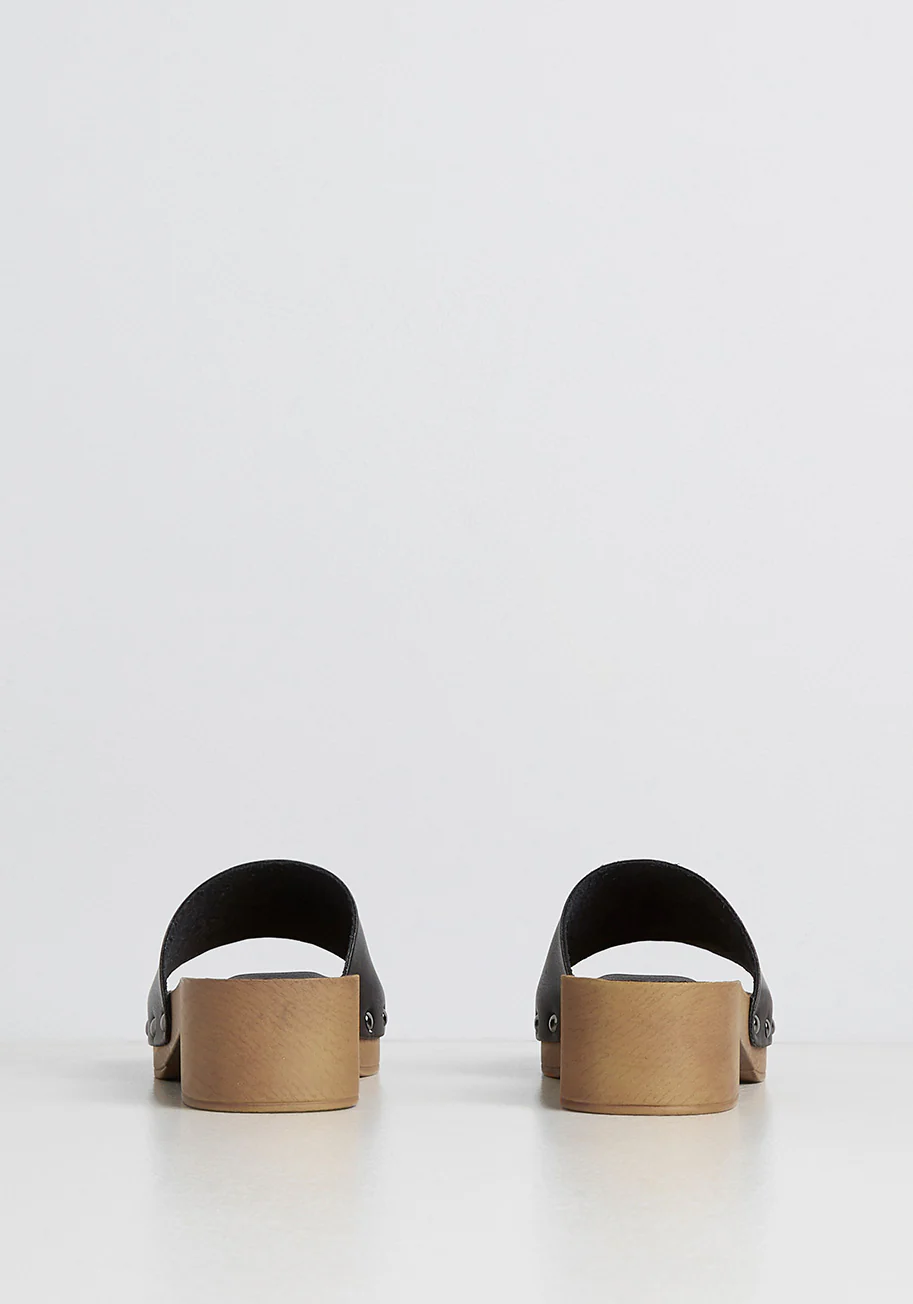 Studded and Striking Slide Sandal - Olabens