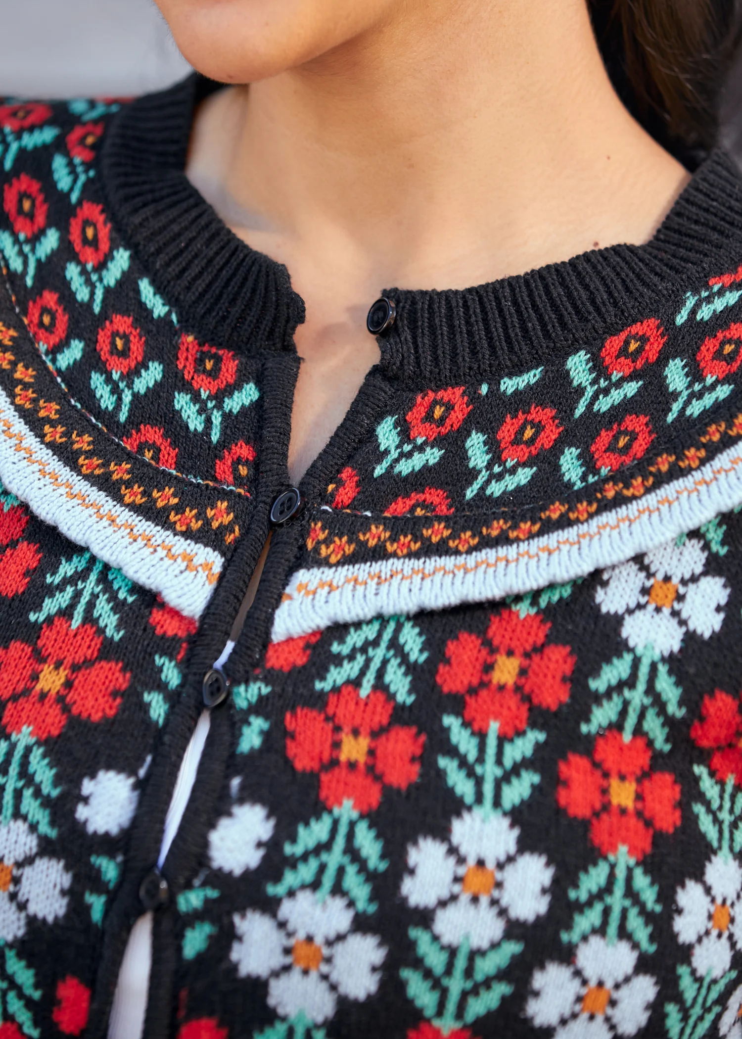 Timeless Tapestry Jacquard Cardigan - Olabens