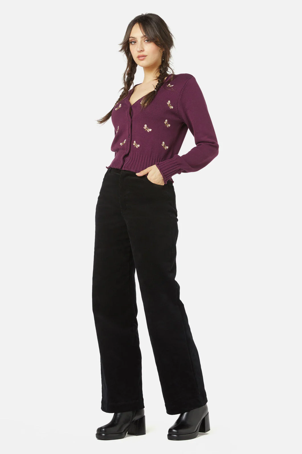NZ Bee Emb Cardi - Olabens