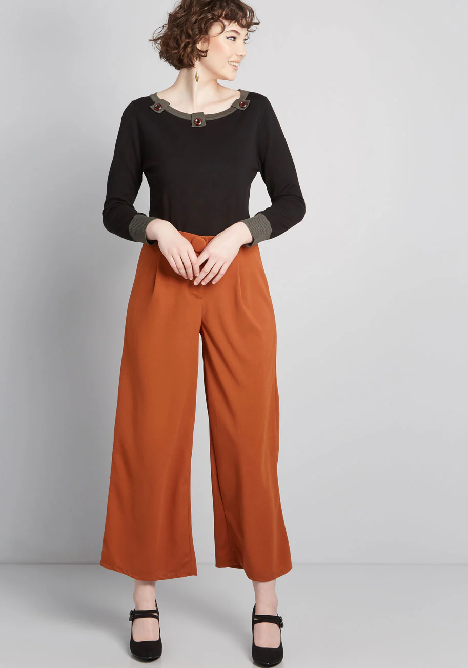 Keeping Tabs Sweater - Olabens