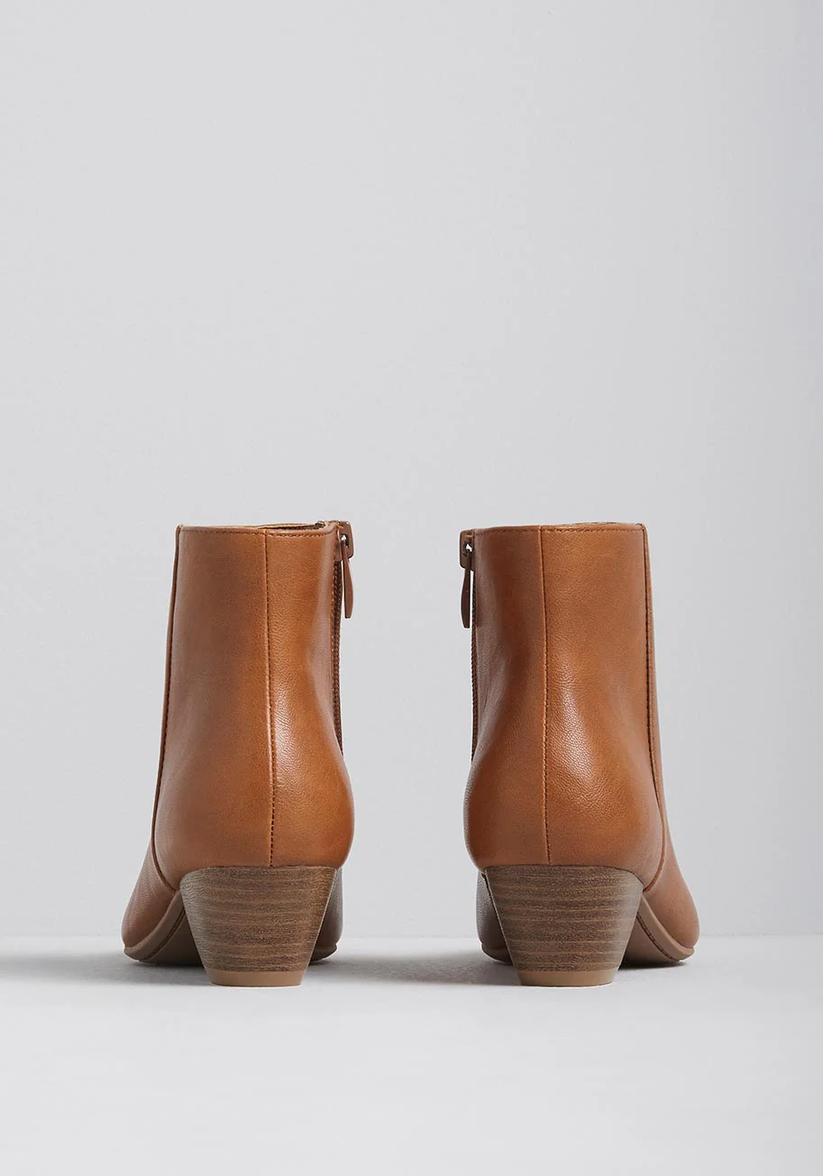 Sleek Status Ankle Boot - Olabens