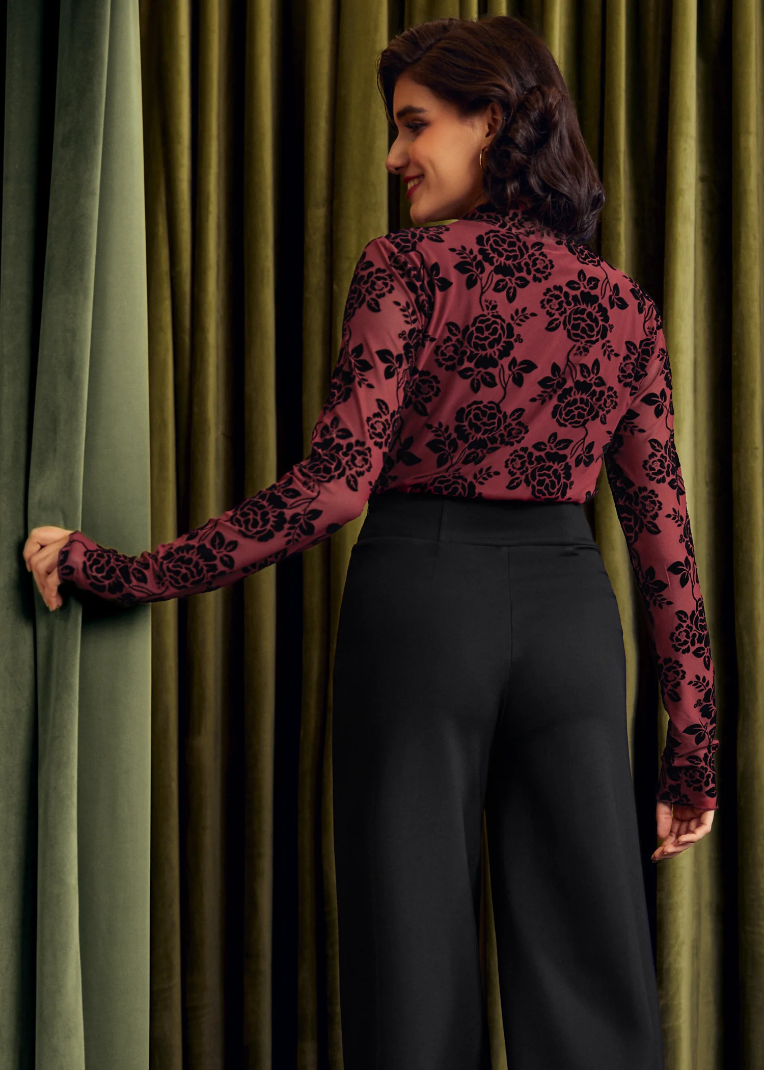Golden Era Glow Turtleneck Top - Olabens