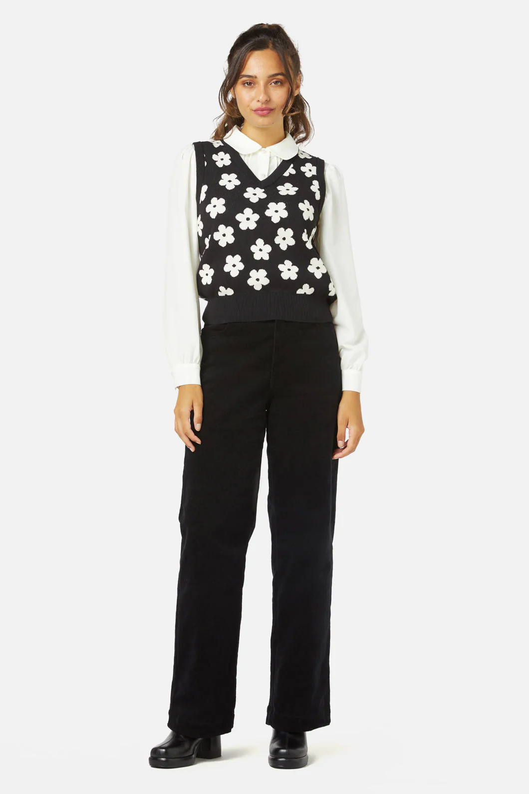 Gigi Daisy Knit Vest - Olabens