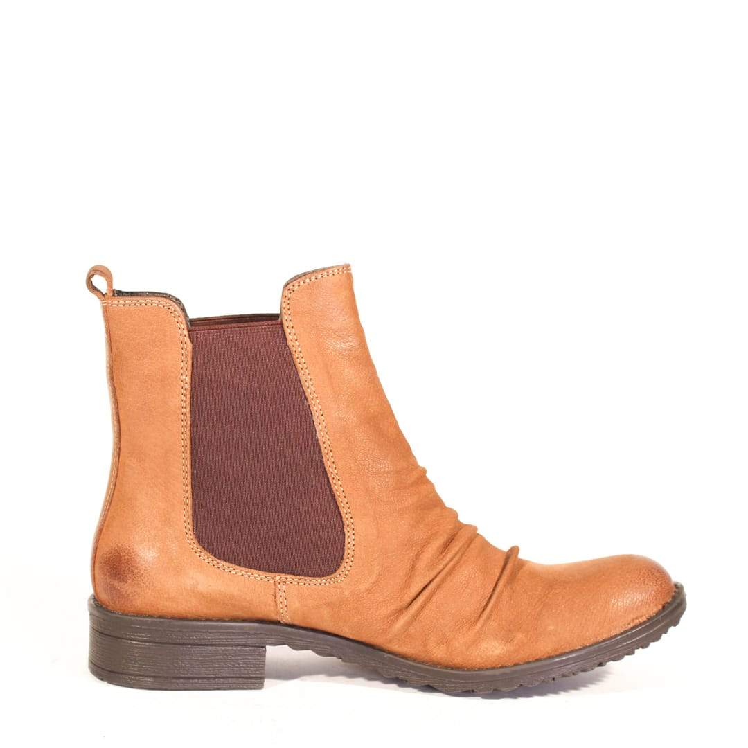 Trail Slouched Booties - Olabens