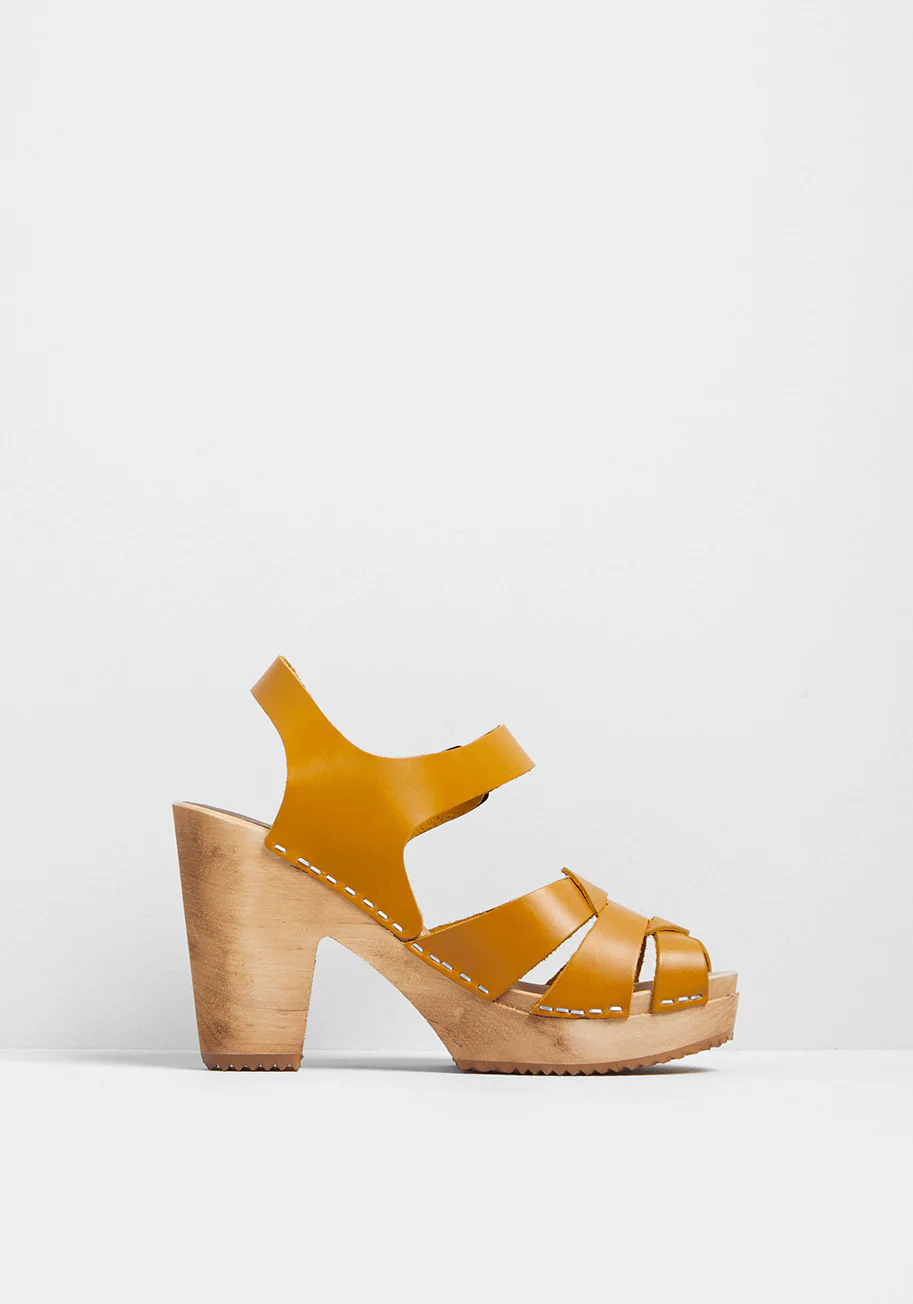 True to Platform Leather Clog - Olabens
