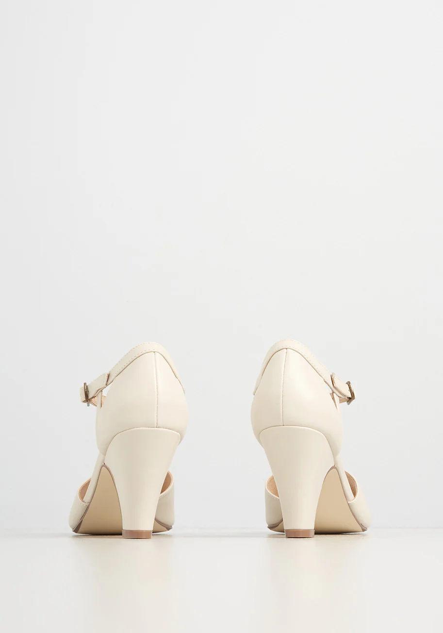 Masterfully Mingling T-Strap Heel - Olabens