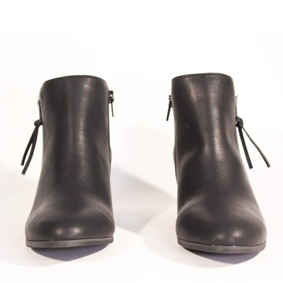 Logan Western Booties - Olabens