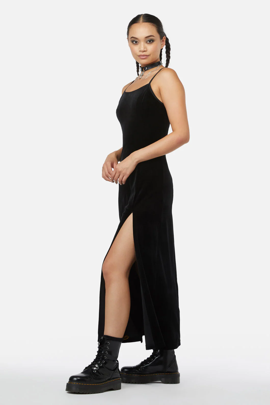 Obsidian Velvet Dress - Olabens