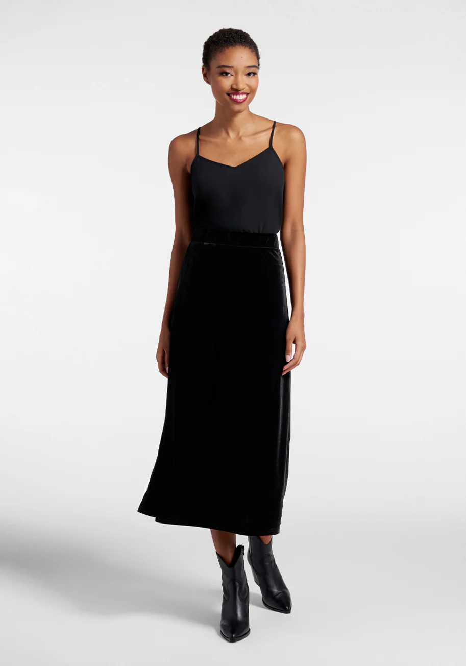 Back to Black Velvet Midi Skirt - Olabens