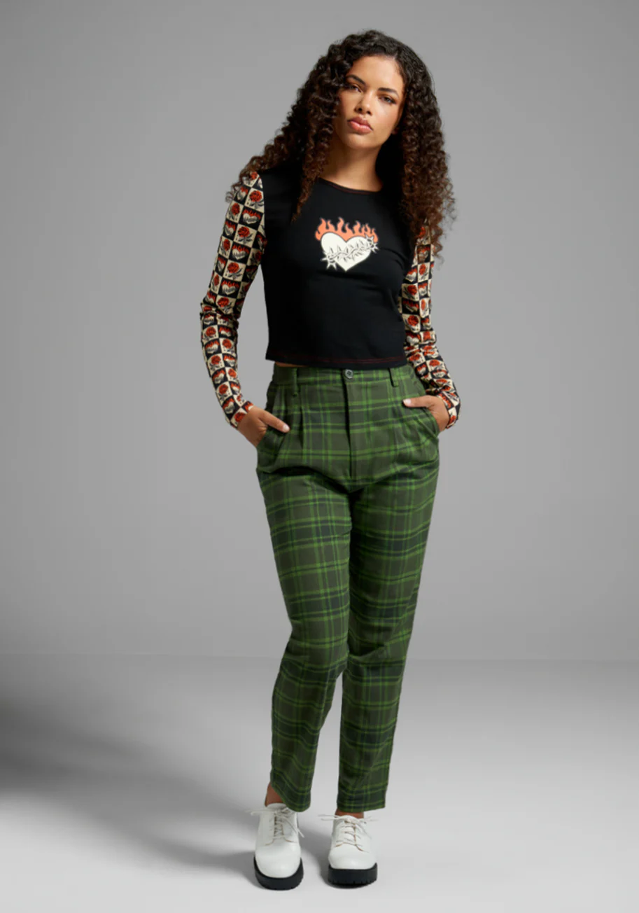 Such Sweet Sorrow Cropped Tee - Olabens